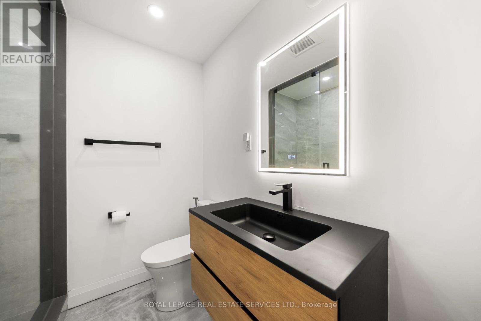 296 Lennox Avenue, Richmond Hill, Ontario  L4C 2A7 - Photo 31 - N13097102