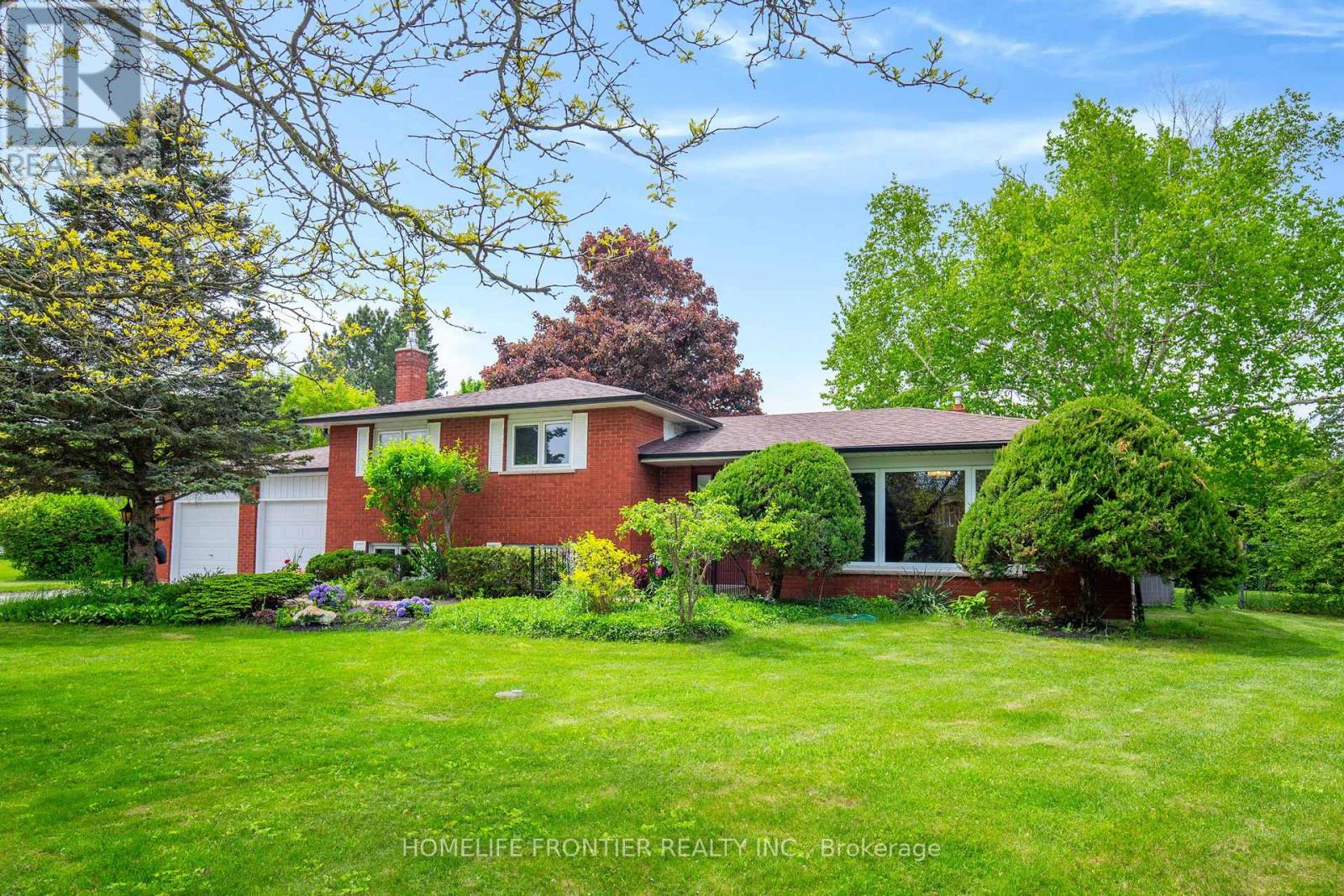 40 DELTA CRESCENT, East Gwillimbury, Ontario