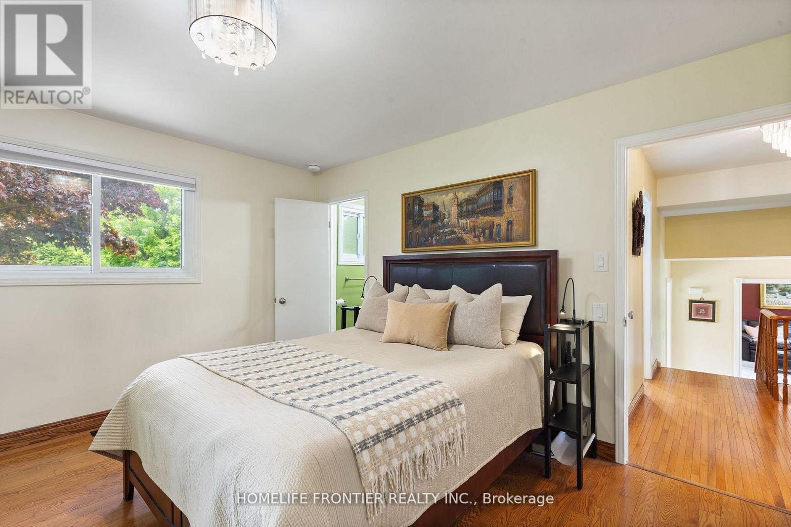 40 Delta Crescent, East Gwillimbury, Ontario  L9N 1G4 - Photo 11 - N13097148
