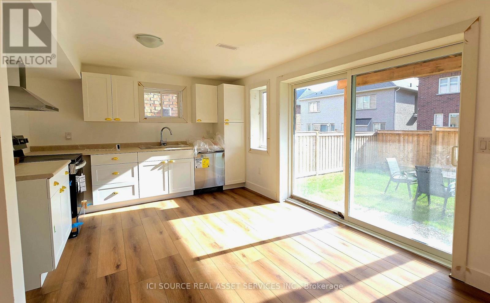 14 Watershed Gate, East Gwillimbury, Ontario  L9N 0Y6 - Photo 4 - N13097162