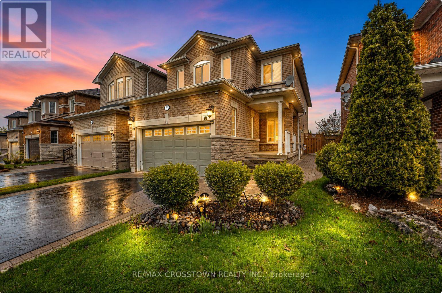9 Coral Crescent, Richmond Hill, Ontario  L4E 4B6 - Photo 38 - N13097280