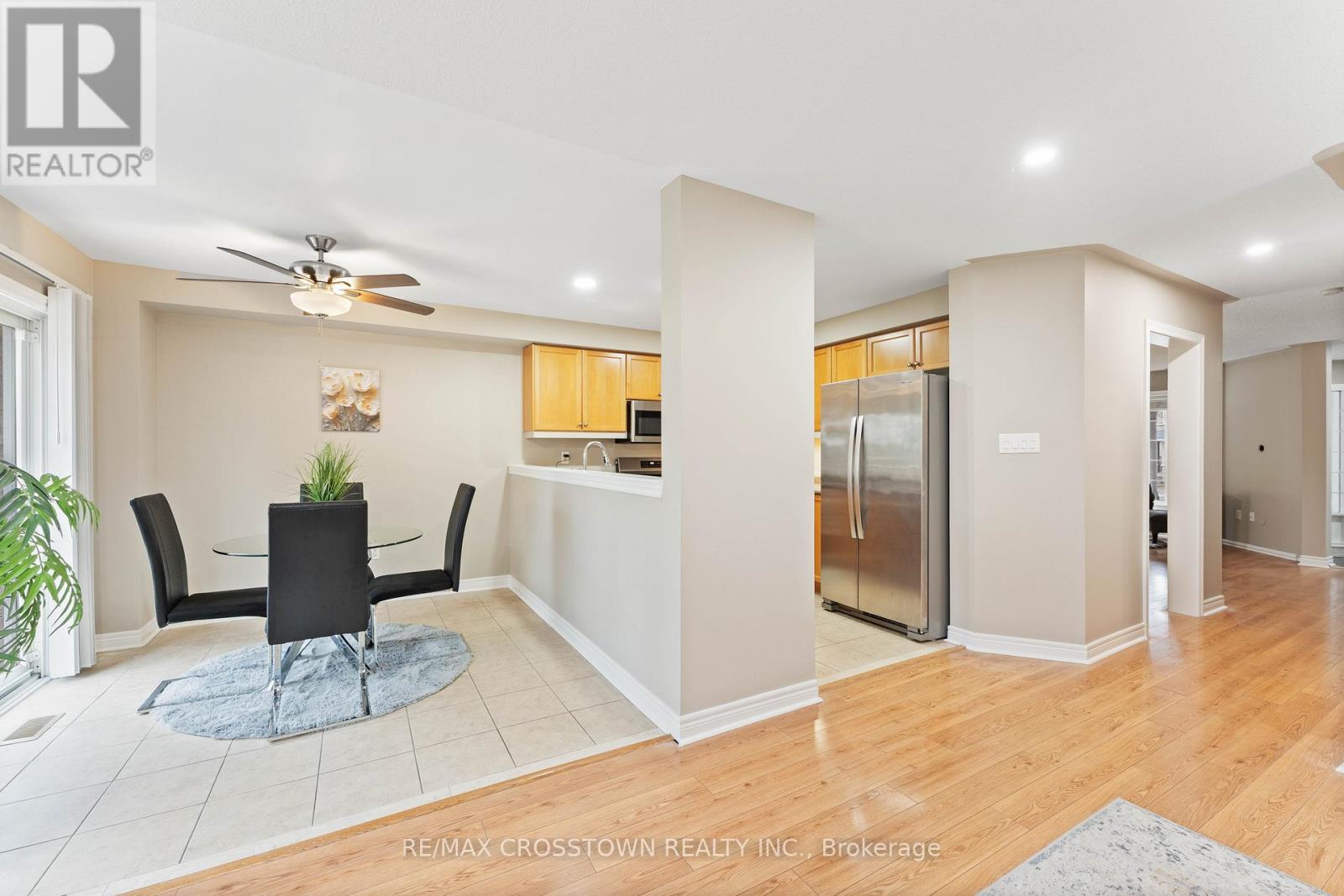 9 Coral Crescent, Richmond Hill, Ontario  L4E 4B6 - Photo 8 - N13097280