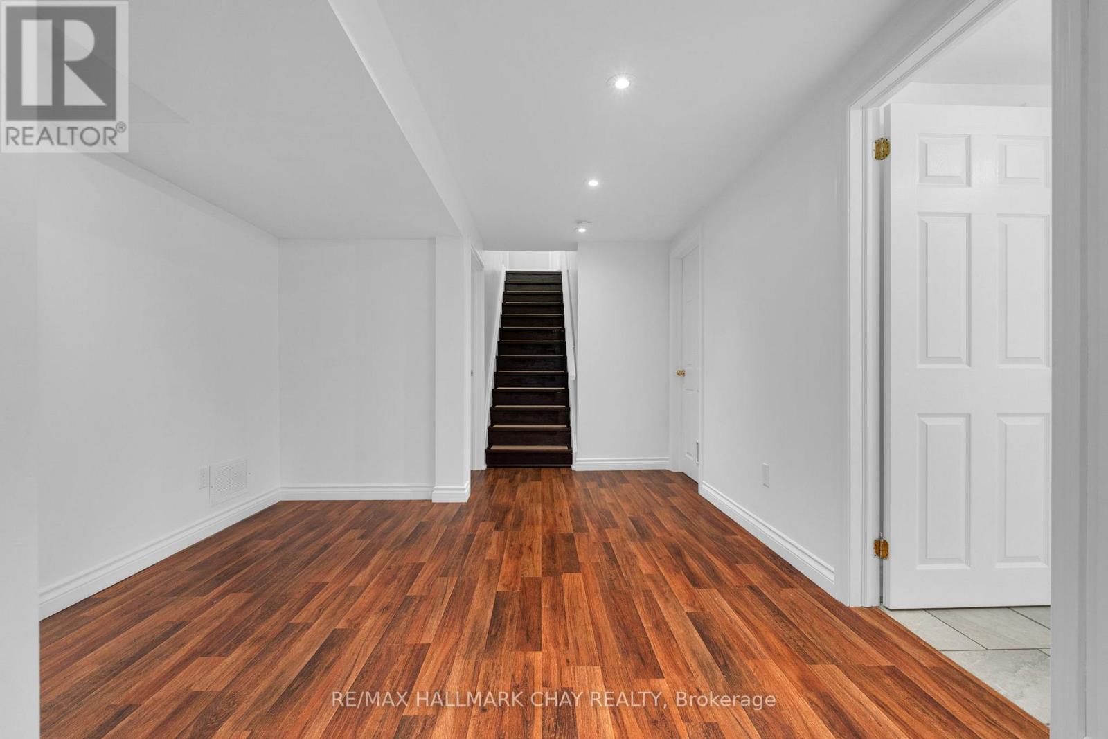 30 Jodies Lane, Springwater (Midhurst), Ontario  L0L 1X1 - Photo 22 - S13097056