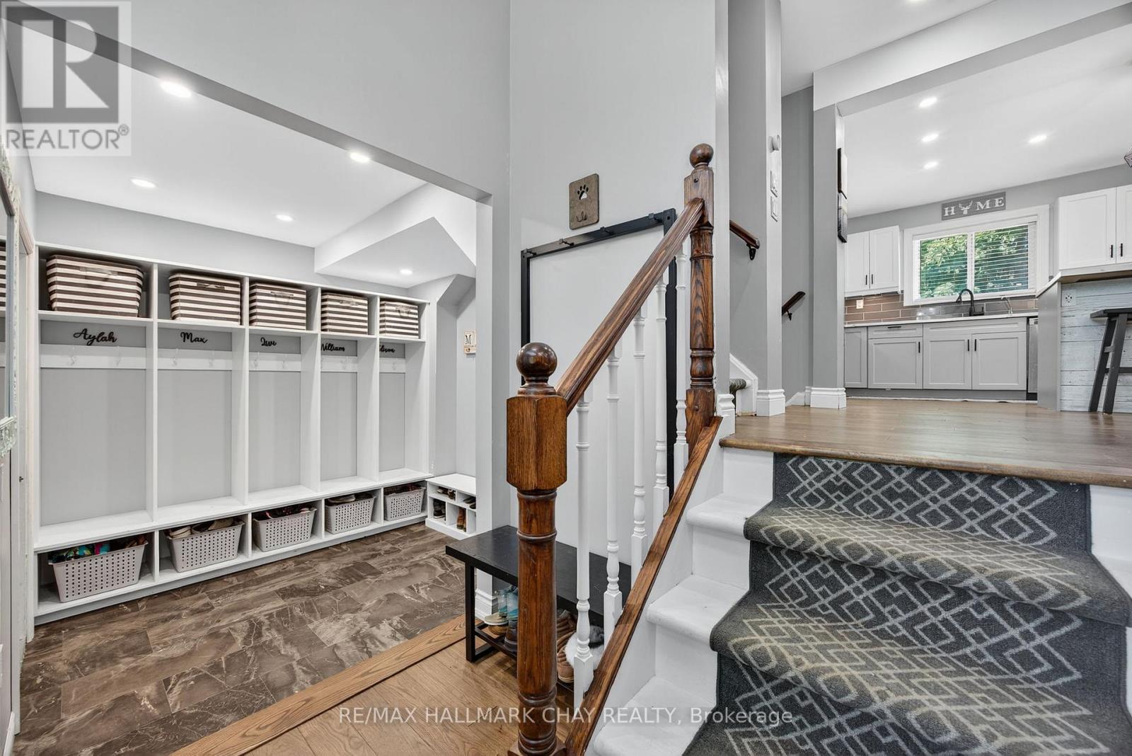 56 Briar Road, Barrie (Allandale Heights), Ontario  L4N 3M4 - Photo 3 - S13097208