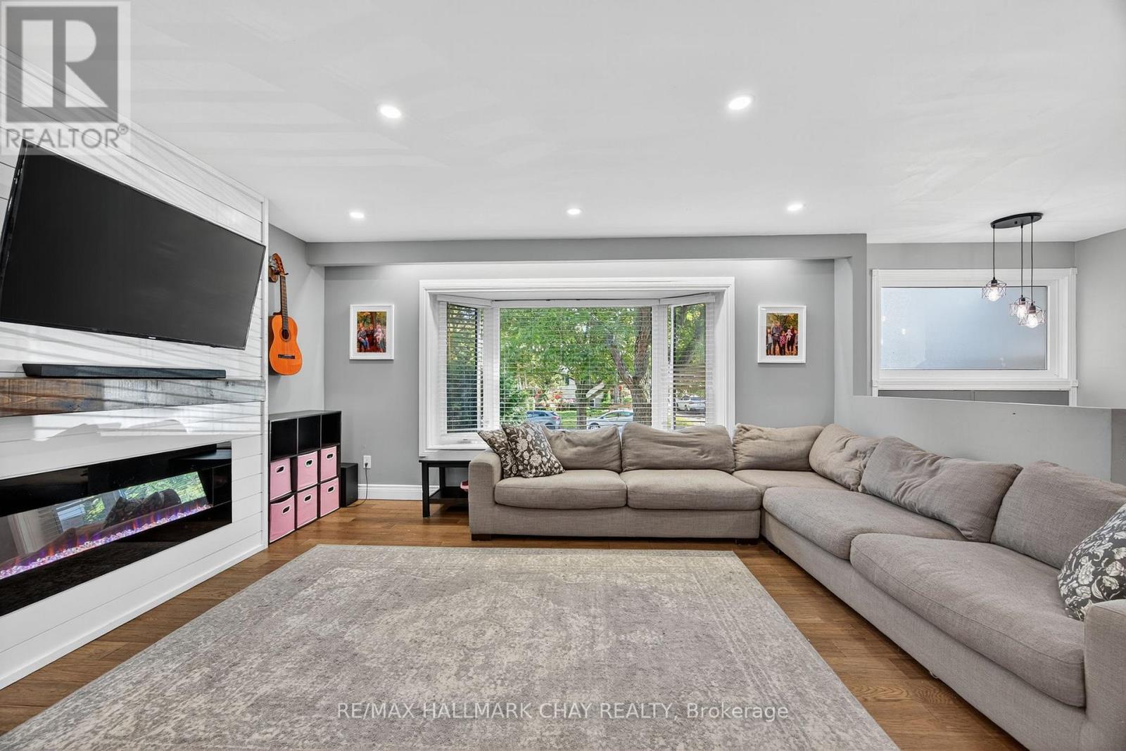 56 Briar Road, Barrie (Allandale Heights), Ontario  L4N 3M4 - Photo 5 - S13097208