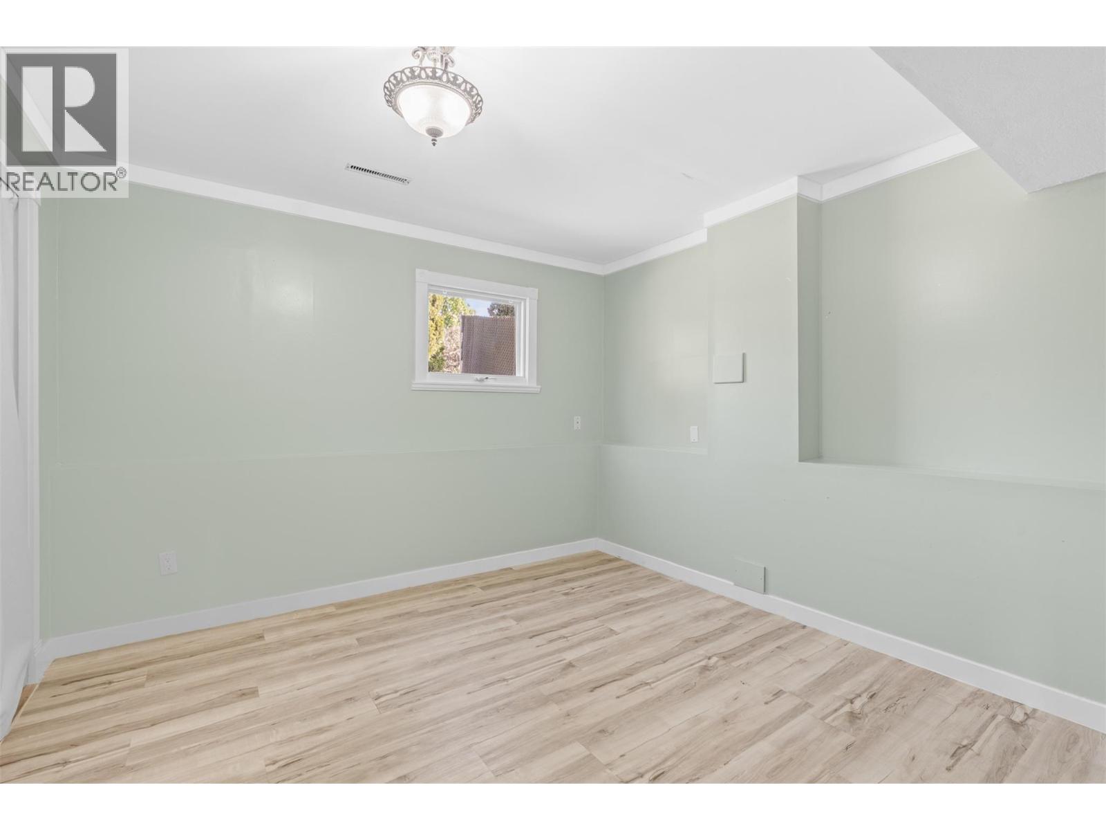 6109 Silver Star Road, Vernon, British Columbia  V1B 3P3 - Photo 32 - 10386233