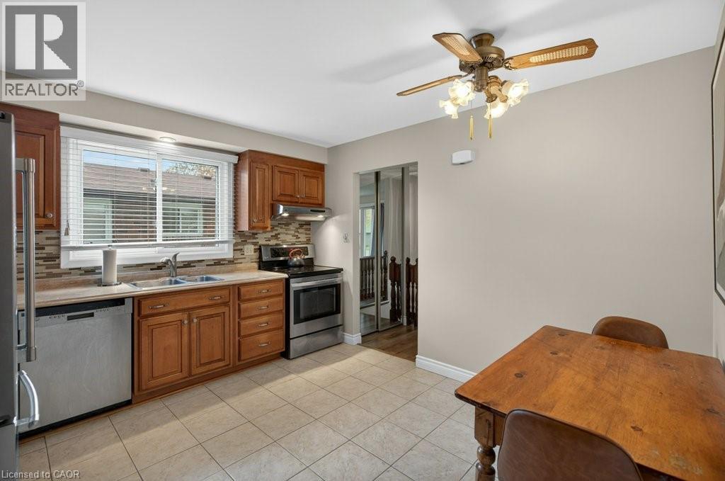 56 Brookstream Court, Hamilton, Ontario  L8K 6J2 - Photo 13 - 40828110