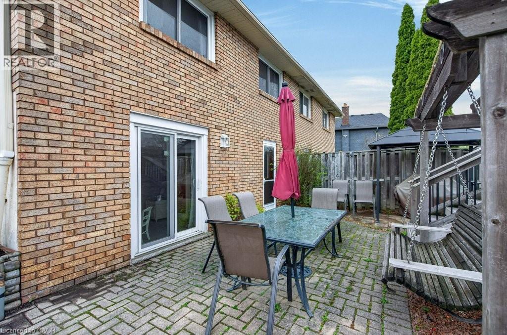 56 Brookstream Court, Hamilton, Ontario  L8K 6J2 - Photo 39 - 40828110