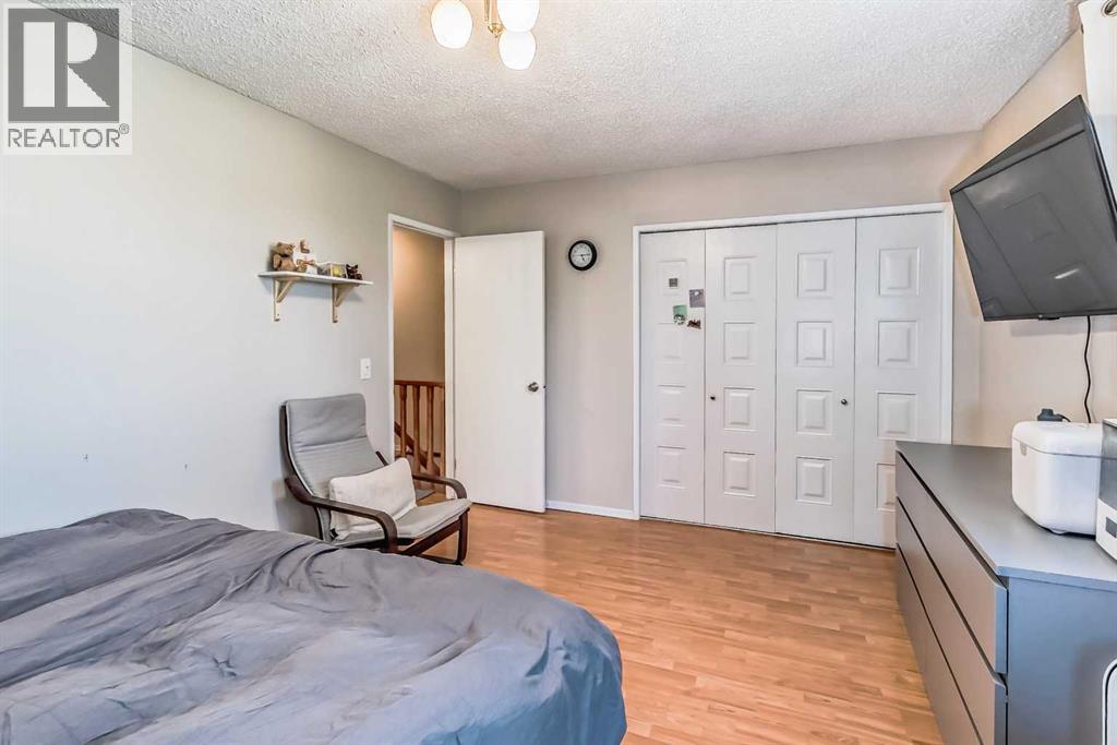 1451 Berkley Drive NW, Calgary, Alberta  T3K 1T6 - Photo 21 - A2273015