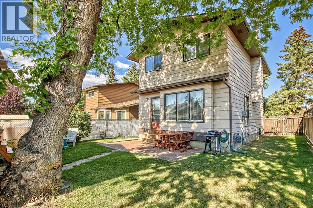 1451 Berkley Drive NW, Calgary, Alberta  T3K 1T6 - Photo 35 - A2273015
