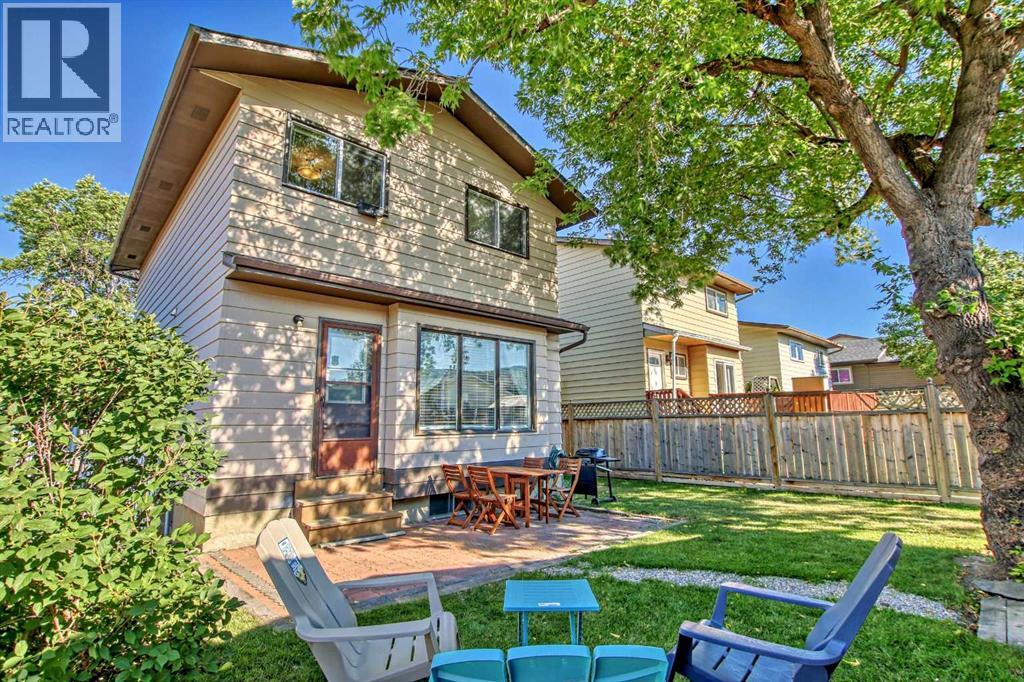 1451 Berkley Drive NW, Calgary, Alberta  T3K 1T6 - Photo 37 - A2273015