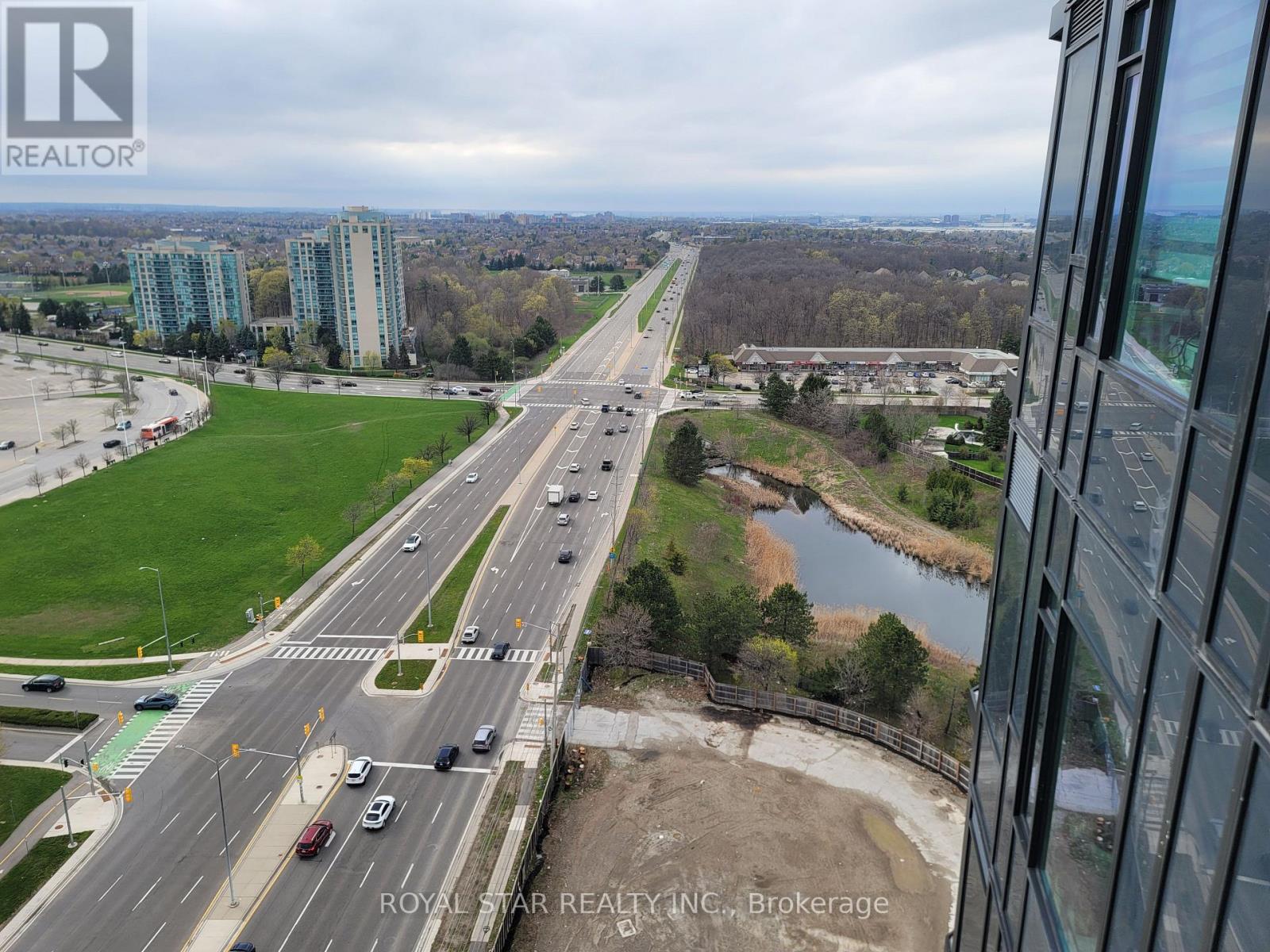 1905 - 2495 Eglinton Avenue W, Mississauga, Ontario  L5M 2T2 - Photo 15 - W13096906