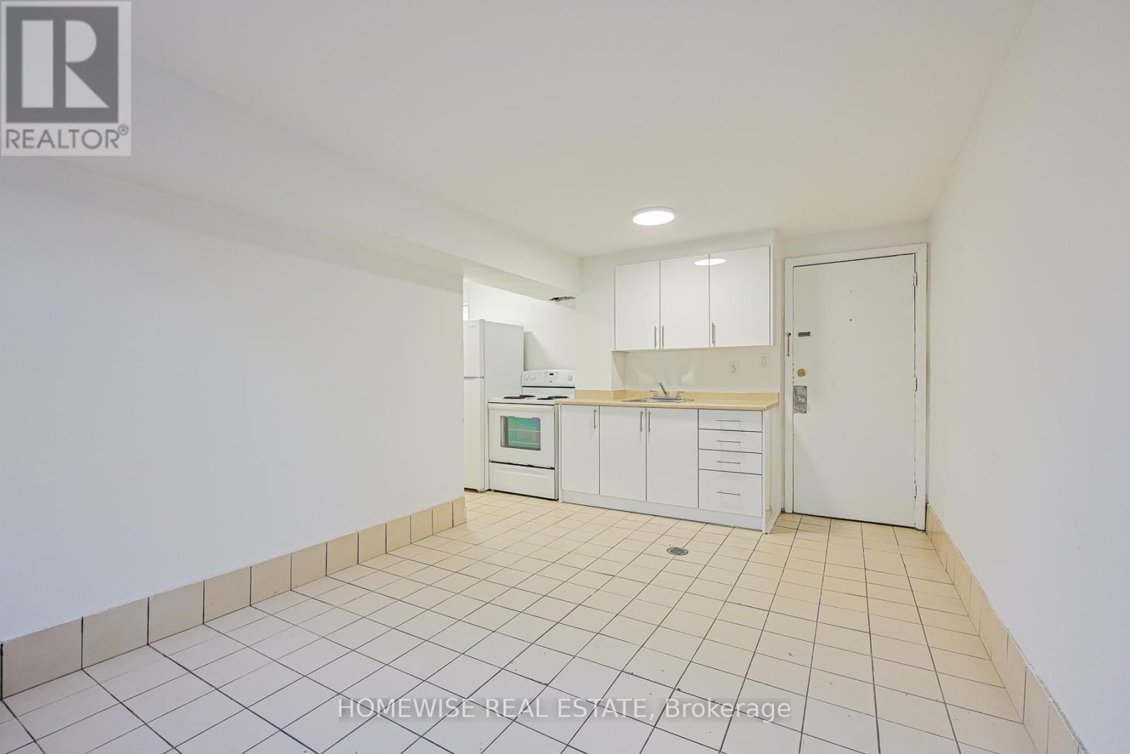 102 - 2208 Dufferin Street, Toronto, Ontario  M6E 3R8 - Photo 20 - W13096970
