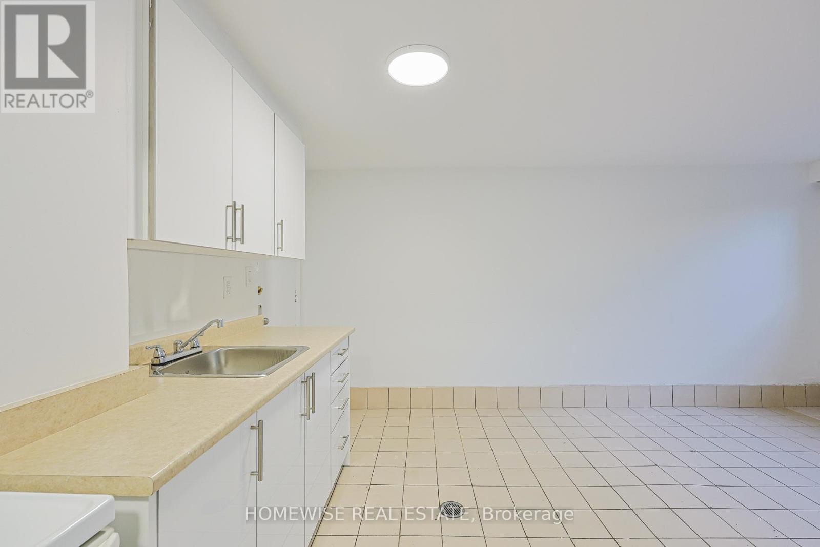 102 - 2208 Dufferin Street, Toronto, Ontario  M6E 3R8 - Photo 23 - W13096970