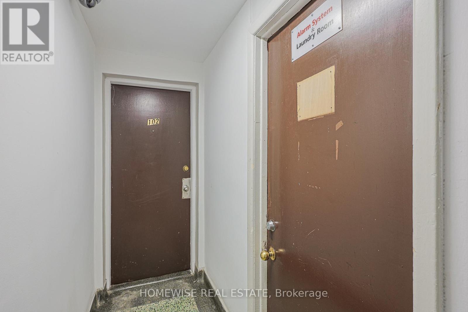 102 - 2208 Dufferin Street, Toronto, Ontario  M6E 3R8 - Photo 26 - W13096970