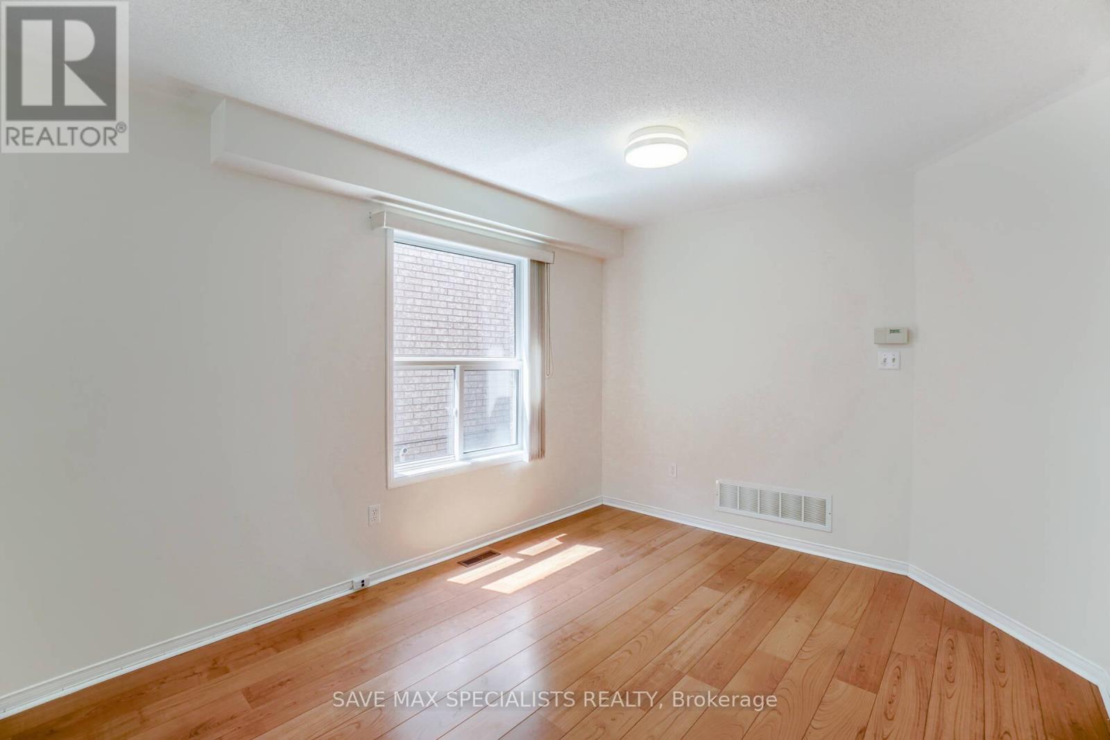 1401 Inuit Trail, Mississauga, Ontario  L5N 7R8 - Photo 10 - W13096990