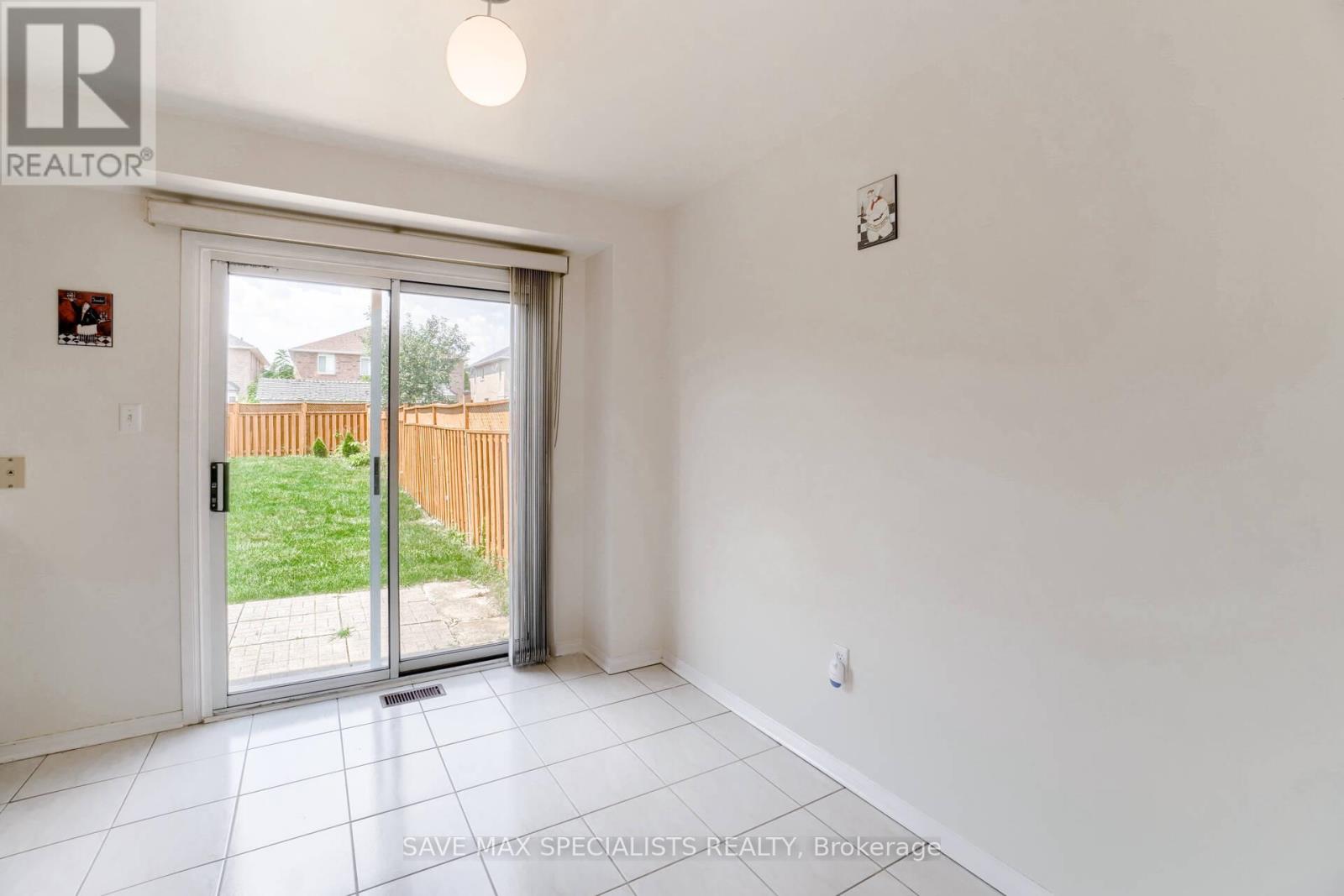 1401 Inuit Trail, Mississauga, Ontario  L5N 7R8 - Photo 13 - W13096990