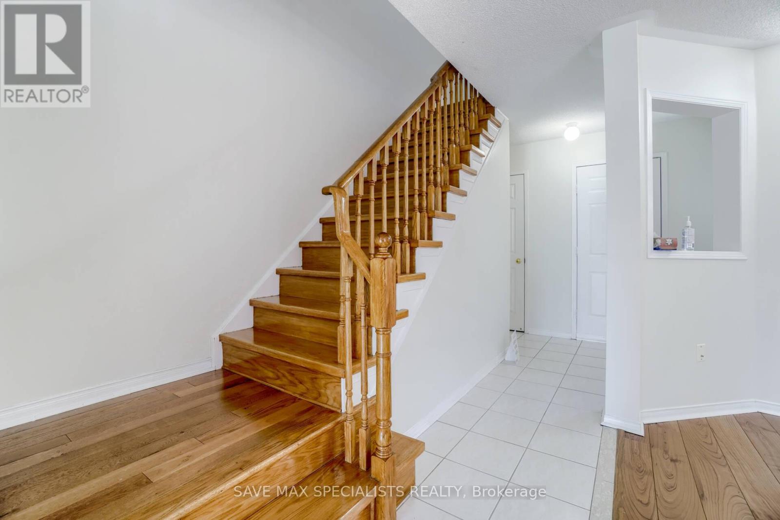 1401 Inuit Trail, Mississauga, Ontario  L5N 7R8 - Photo 22 - W13096990