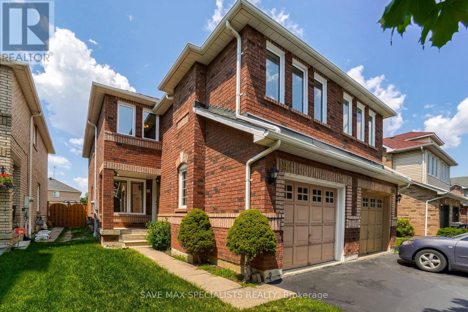 1401 Inuit Trail, Mississauga, Ontario  L5N 7R8 - Photo 3 - W13096990