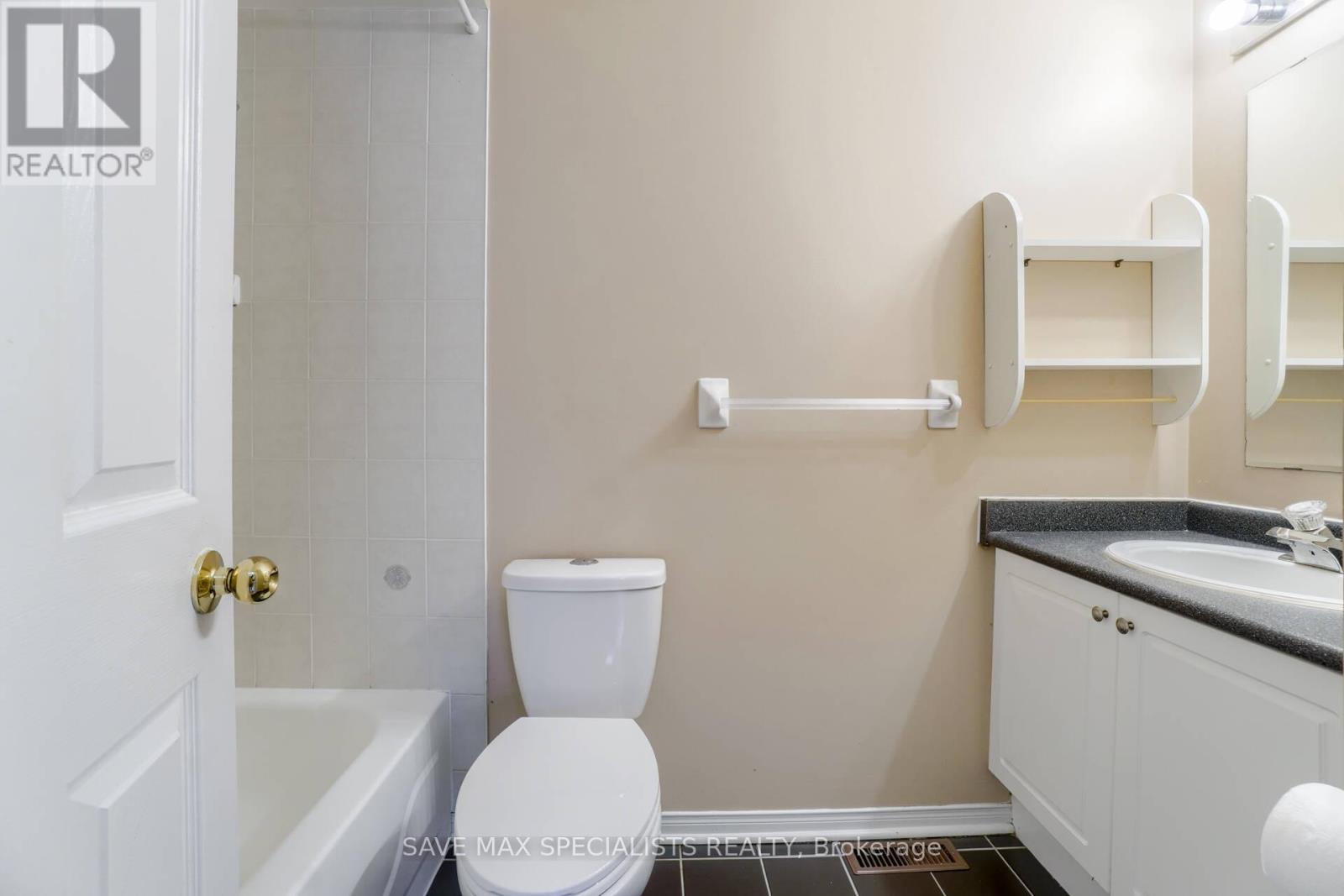 1401 Inuit Trail, Mississauga, Ontario  L5N 7R8 - Photo 35 - W13096990