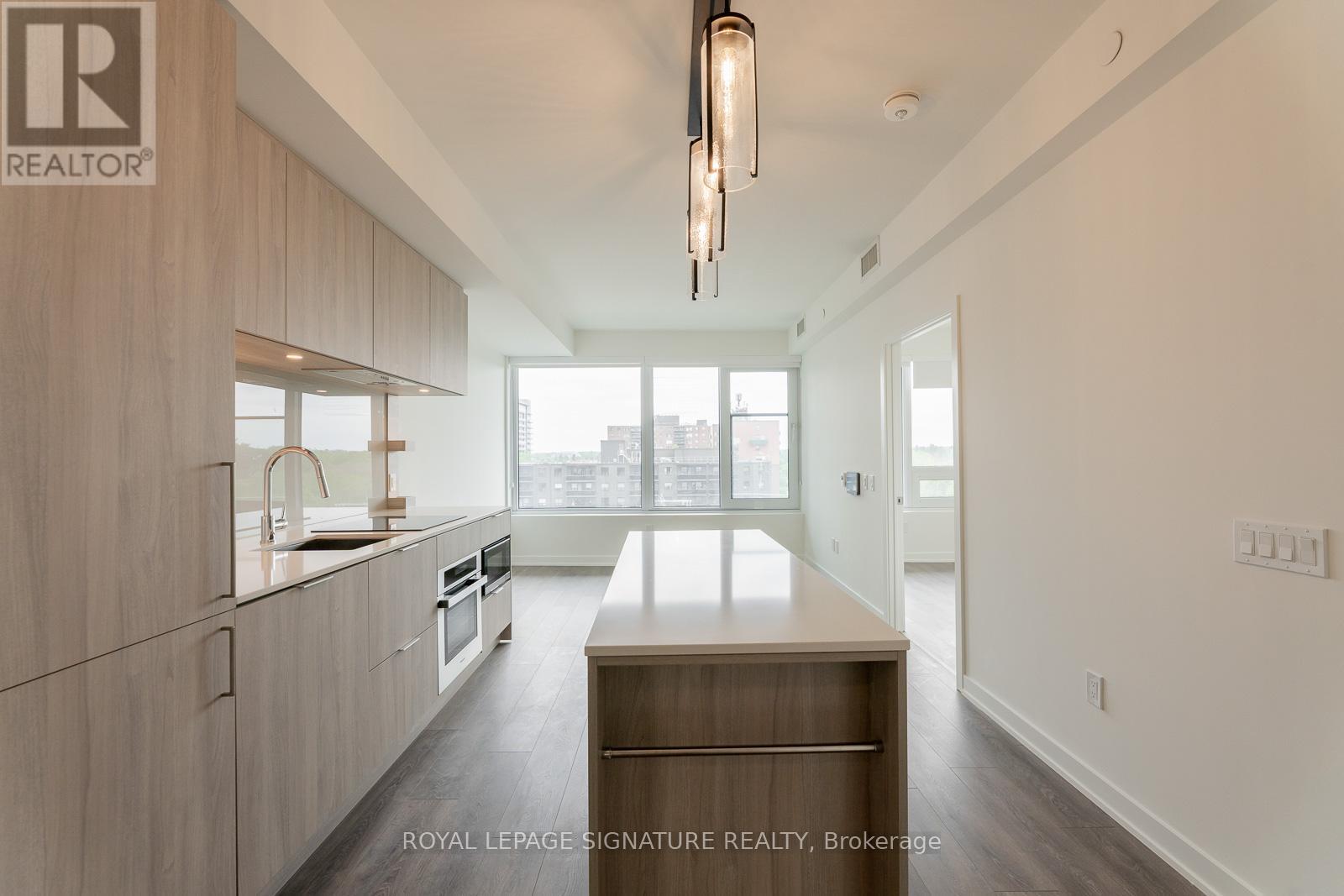 717 - 28 ANN STREET, Mississauga, Ontario
