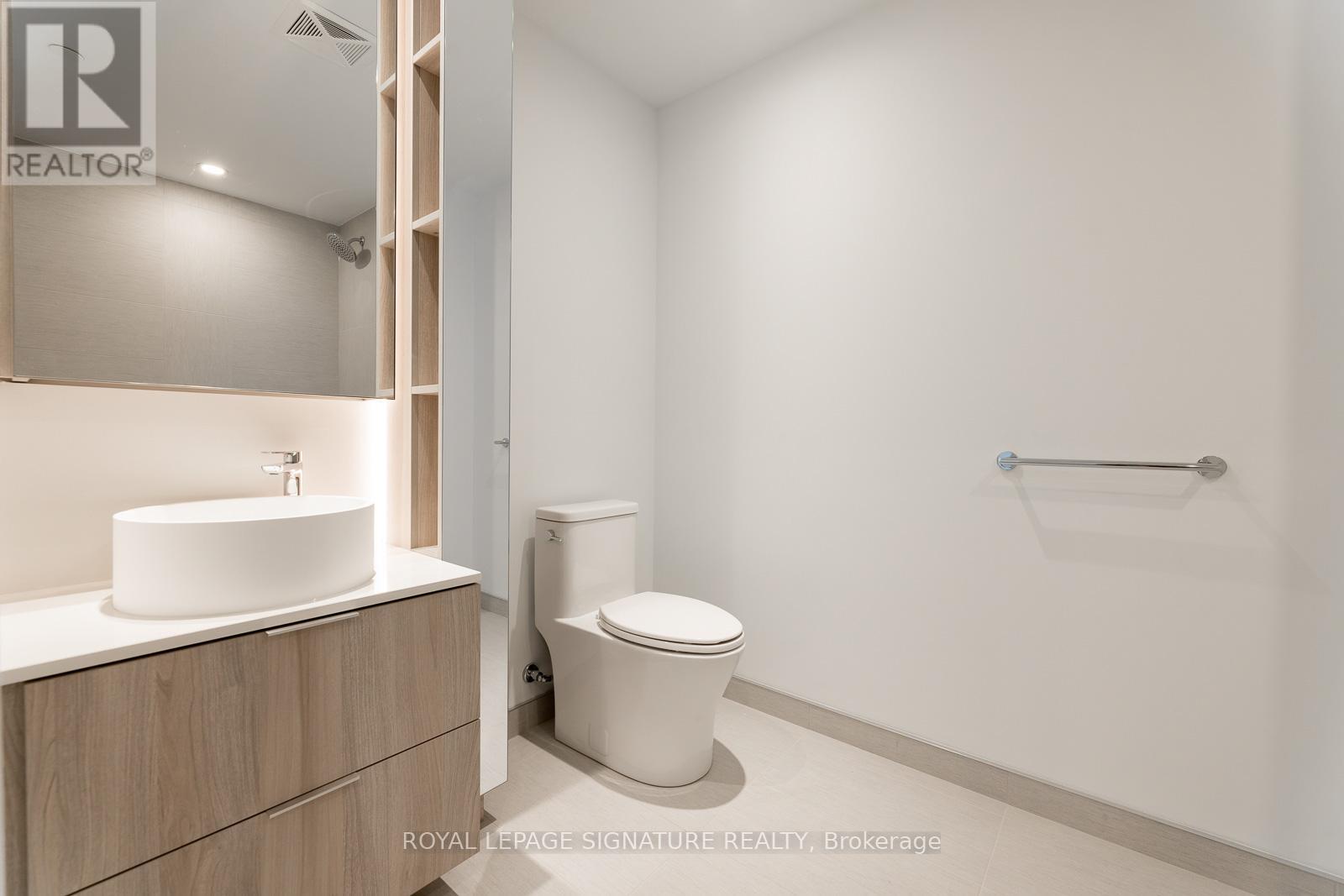 717 - 28 Ann Street, Mississauga, Ontario  L5G 0E1 - Photo 4 - W13097022