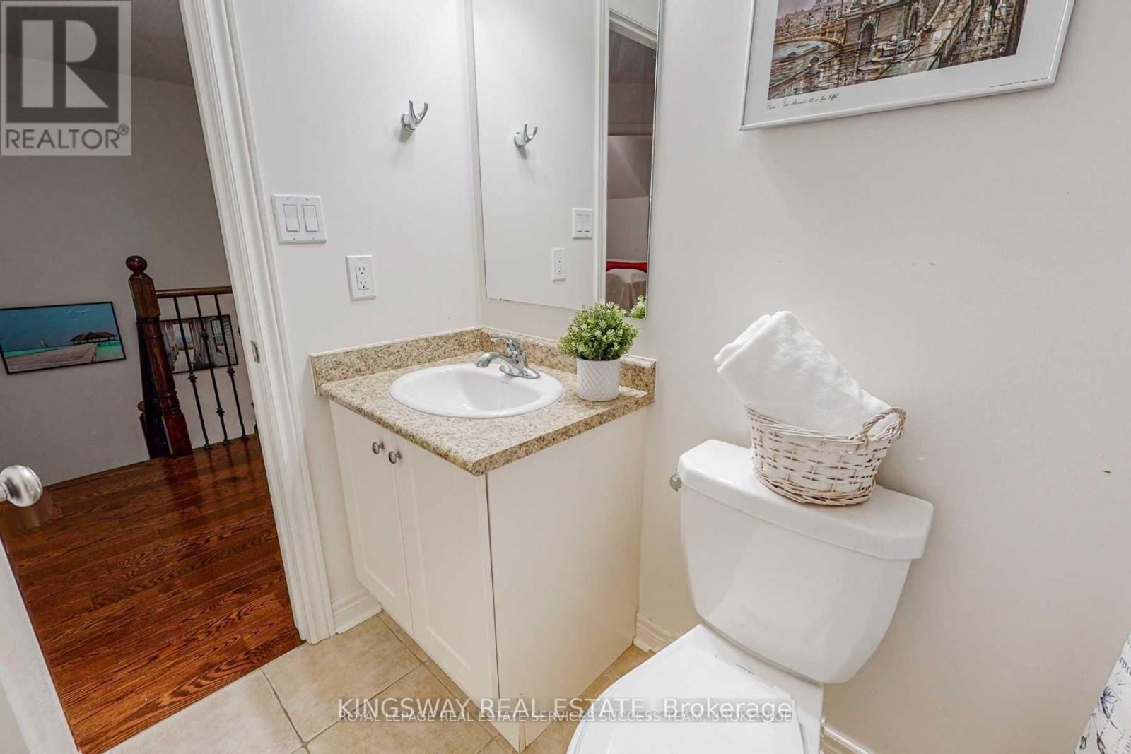 14 Mcdevitt Lane, Caledon, Ontario  L7C 3S2 - Photo 8 - W13097048