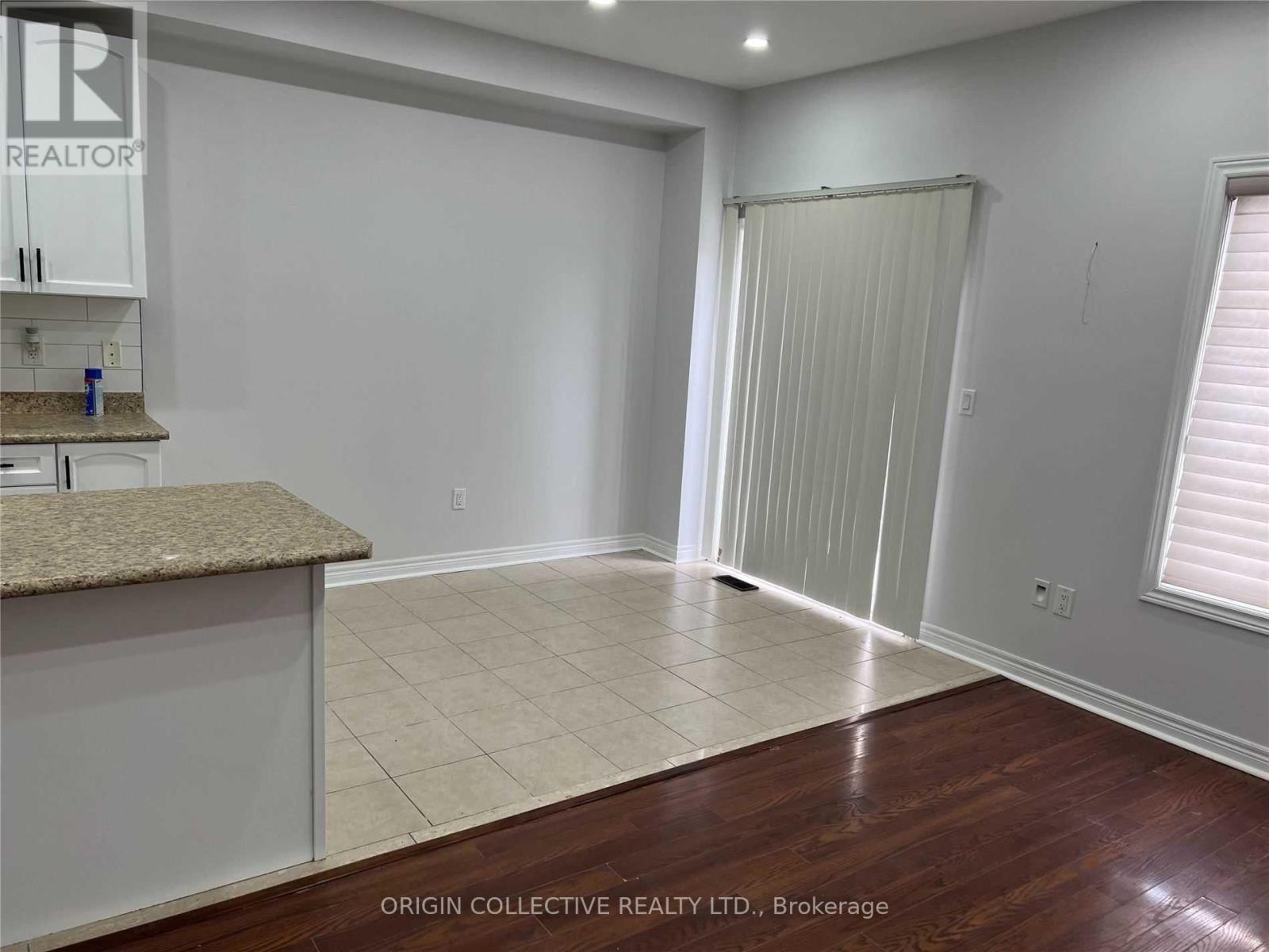74 Clearfield Dr S, Brampton, Ontario  L6P 3J4 - Photo 7 - W13097104