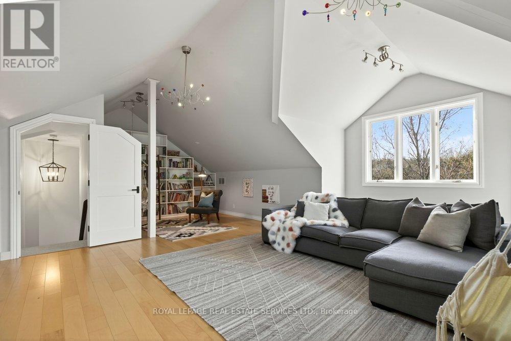 6472 Mcniven Court, Burlington, Ontario  L7P 0K7 - Photo 49 - W13097140