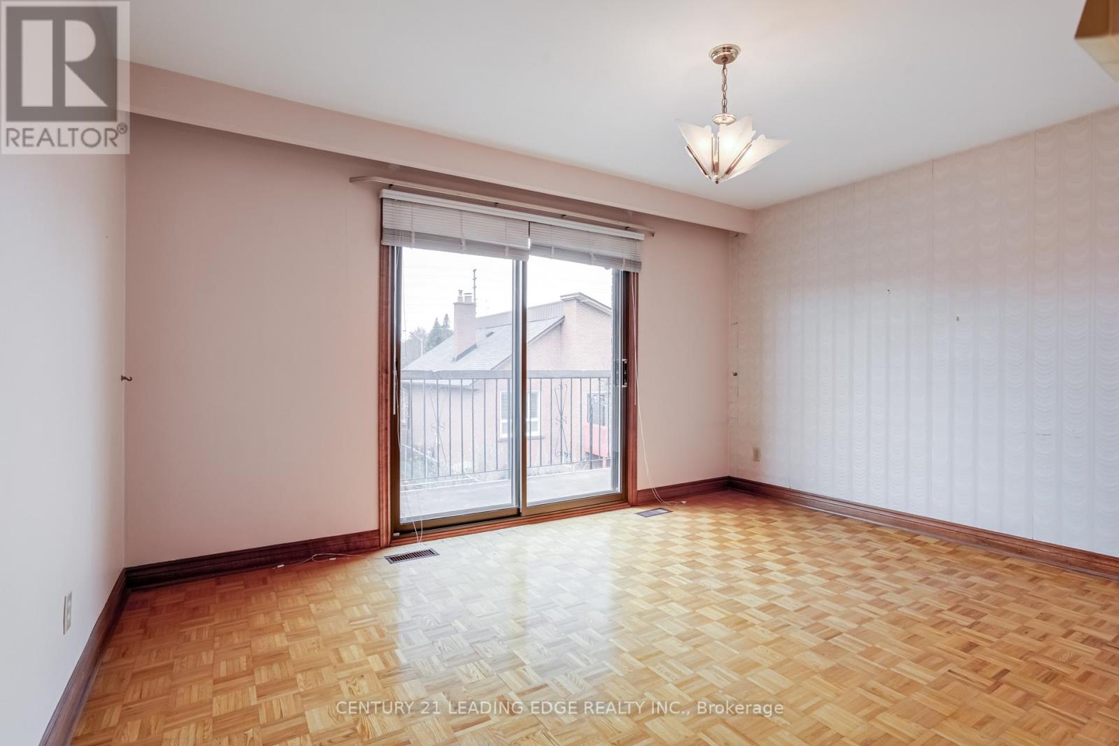 704 Hillman Crescent, Mississauga, Ontario  L4Y 2J2 - Photo 13 - W13097170