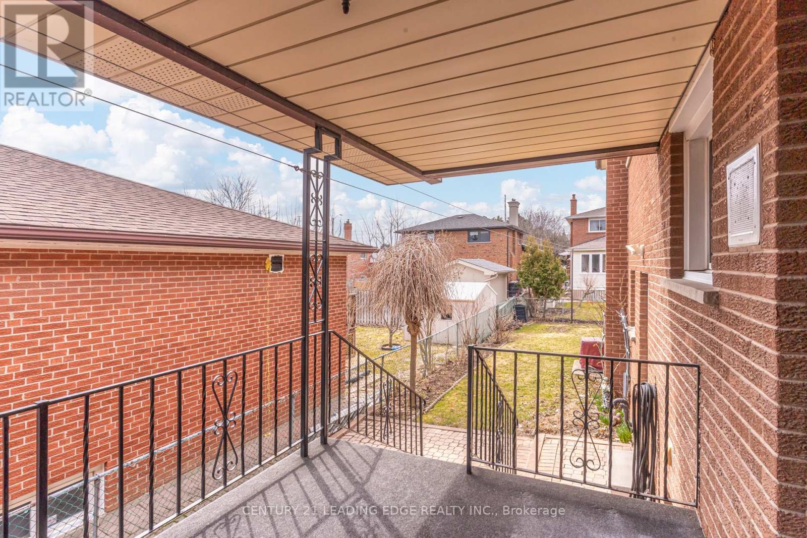 704 Hillman Crescent, Mississauga, Ontario  L4Y 2J2 - Photo 30 - W13097170