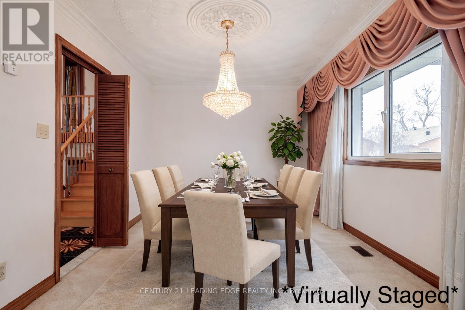 704 Hillman Crescent, Mississauga, Ontario  L4Y 2J2 - Photo 6 - W13097170