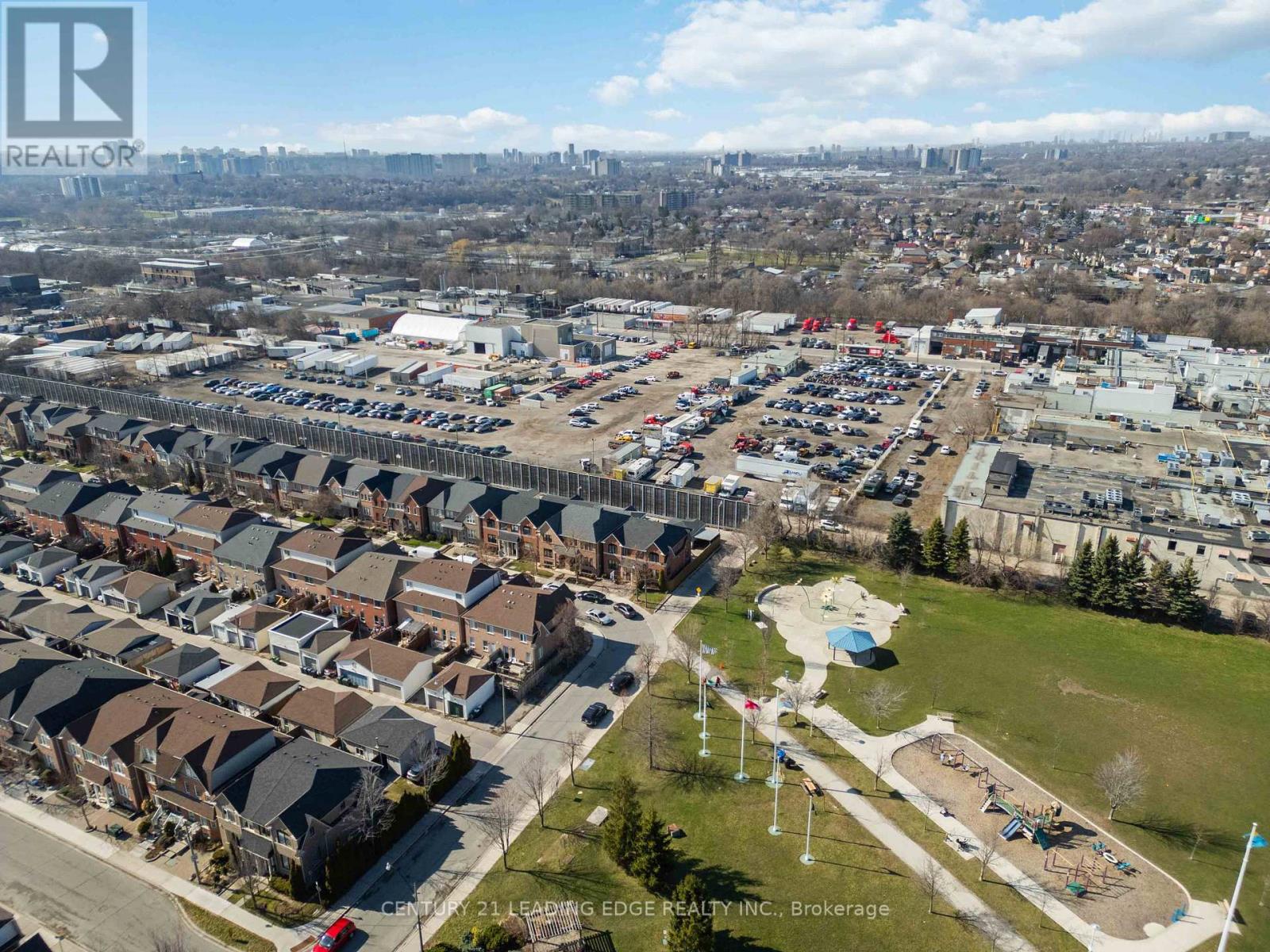 38 Viella Street, Toronto, Ontario  M6N 5C8 - Photo 48 - W13097244