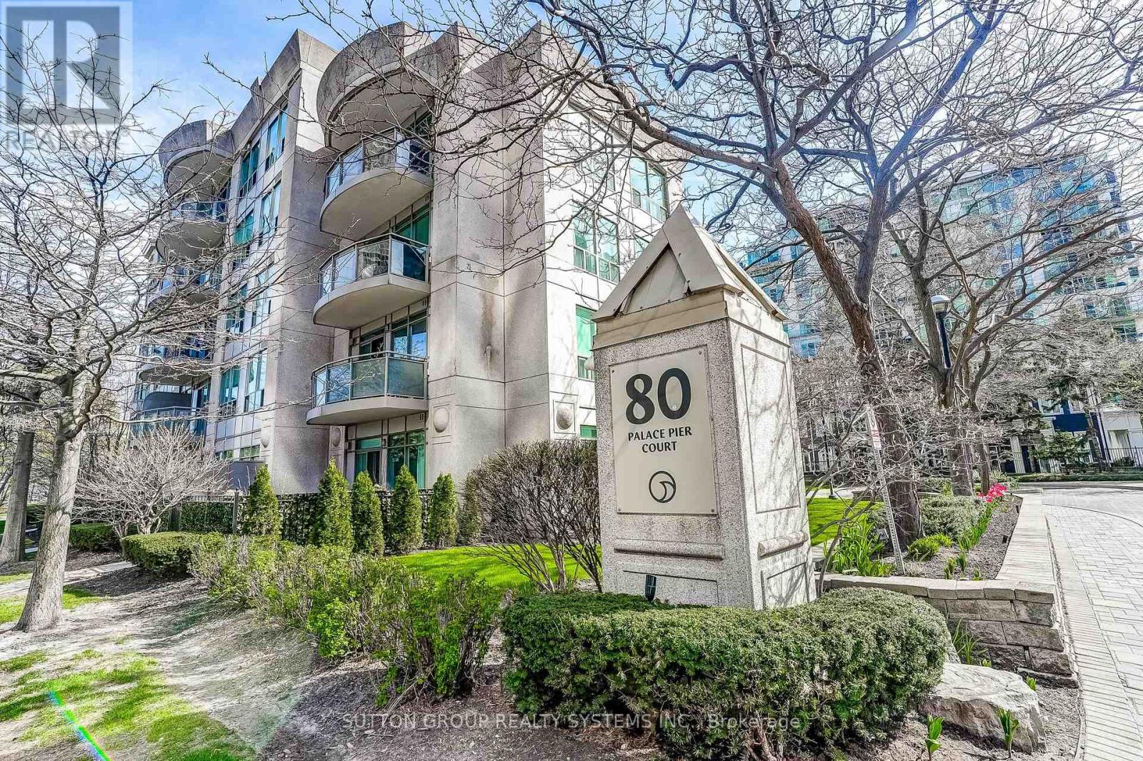 404 - 80 PALACE PIER COURT, Toronto, Ontario