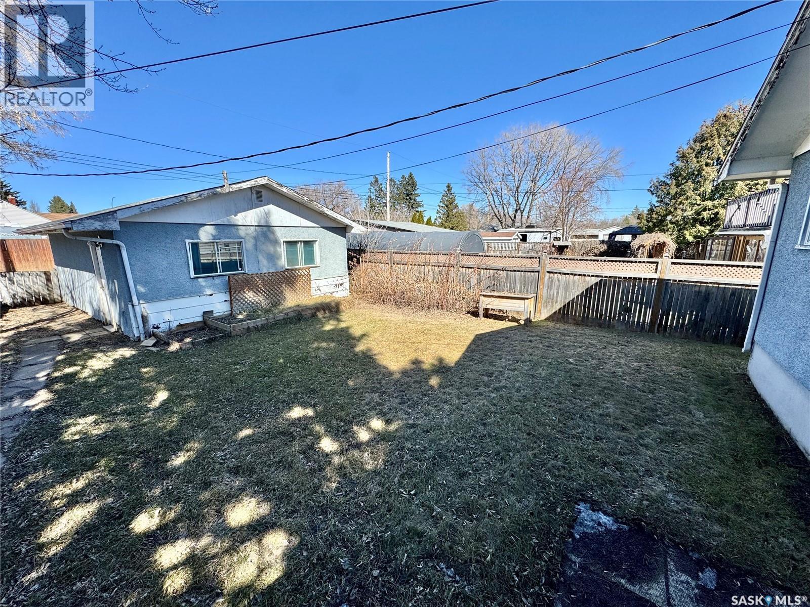 624 7th Street E, Prince Albert, Saskatchewan  S6V 0S8 - Photo 14 - SK035267