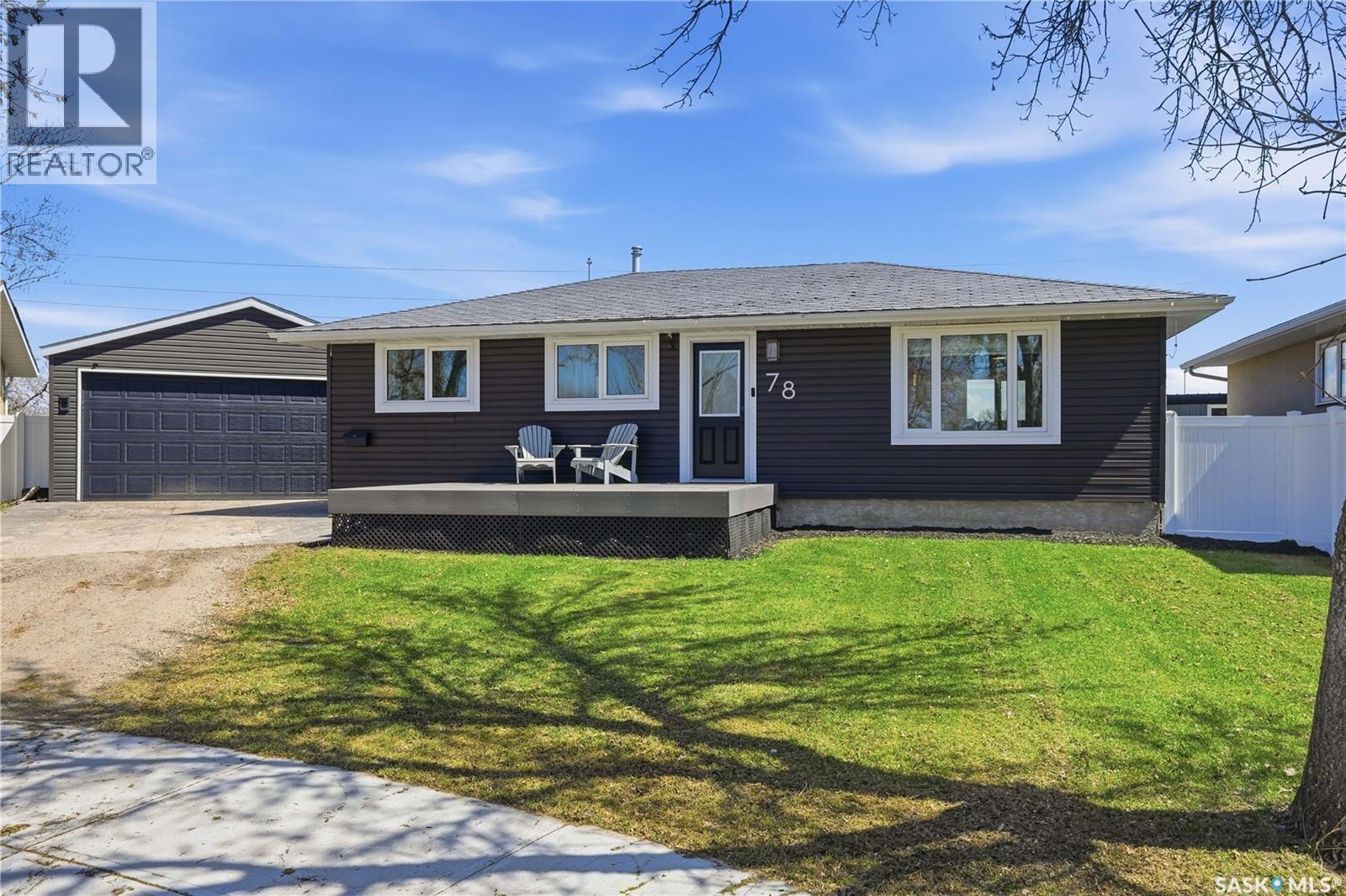 78 Vernon Crescent, Regina, Saskatchewan  S4R 7P5 - Photo 2 - SK035117