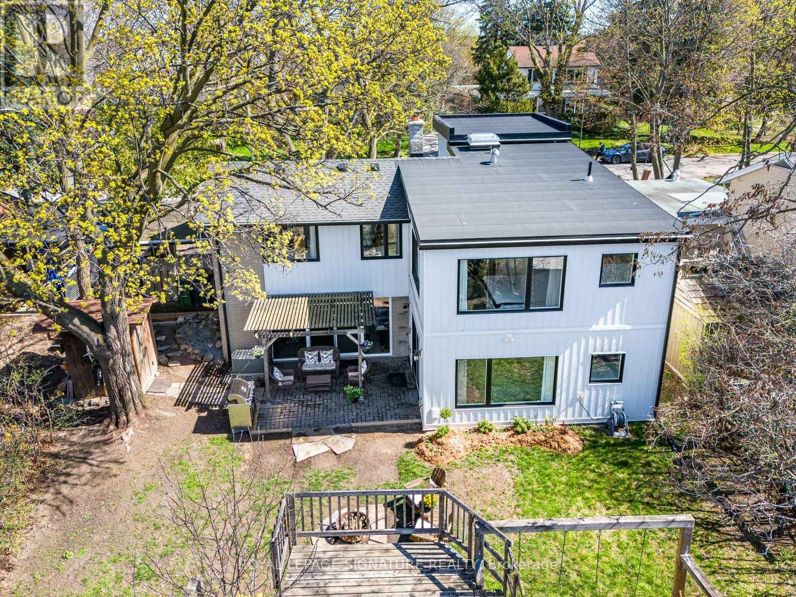 81 Cottonwood Drive, Toronto, Ontario  M3C 2B3 - Photo 39 - C13096284