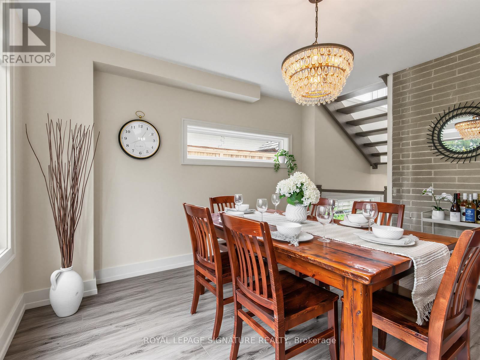 81 Cottonwood Drive, Toronto, Ontario  M3C 2B3 - Photo 4 - C13096284