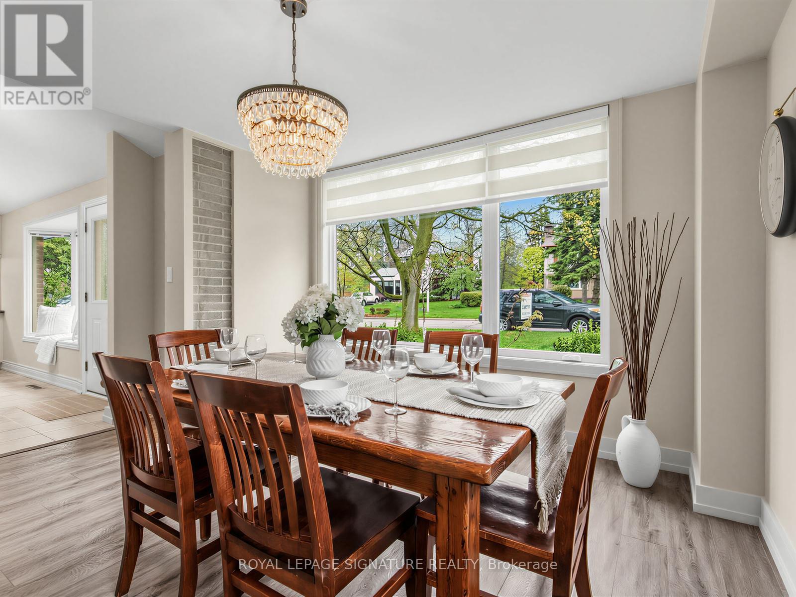 81 Cottonwood Drive, Toronto, Ontario  M3C 2B3 - Photo 5 - C13096284