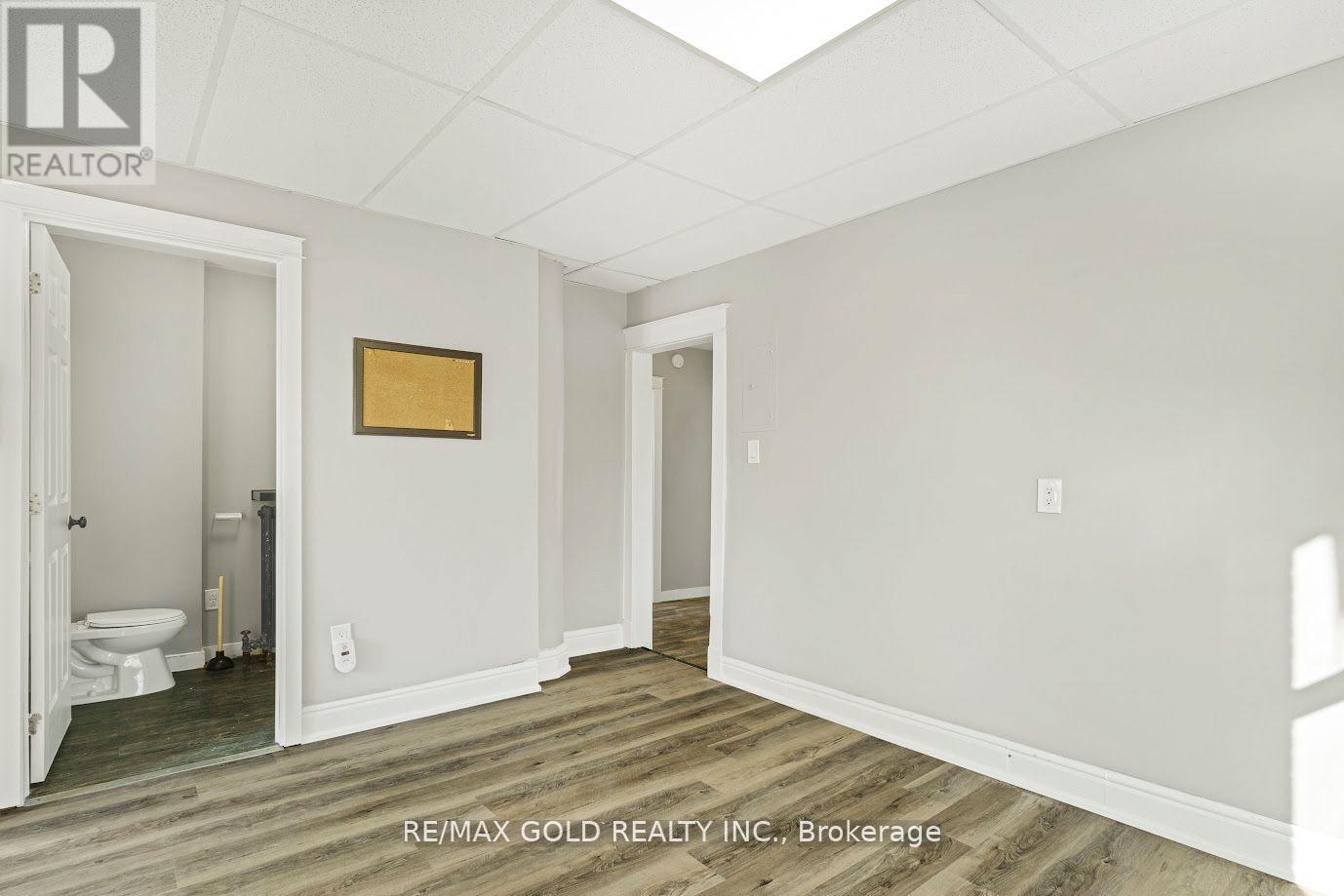 2 - 23 Avenue Place, Welland, Ontario  L3B 4B2 - Photo 7 - X13096932