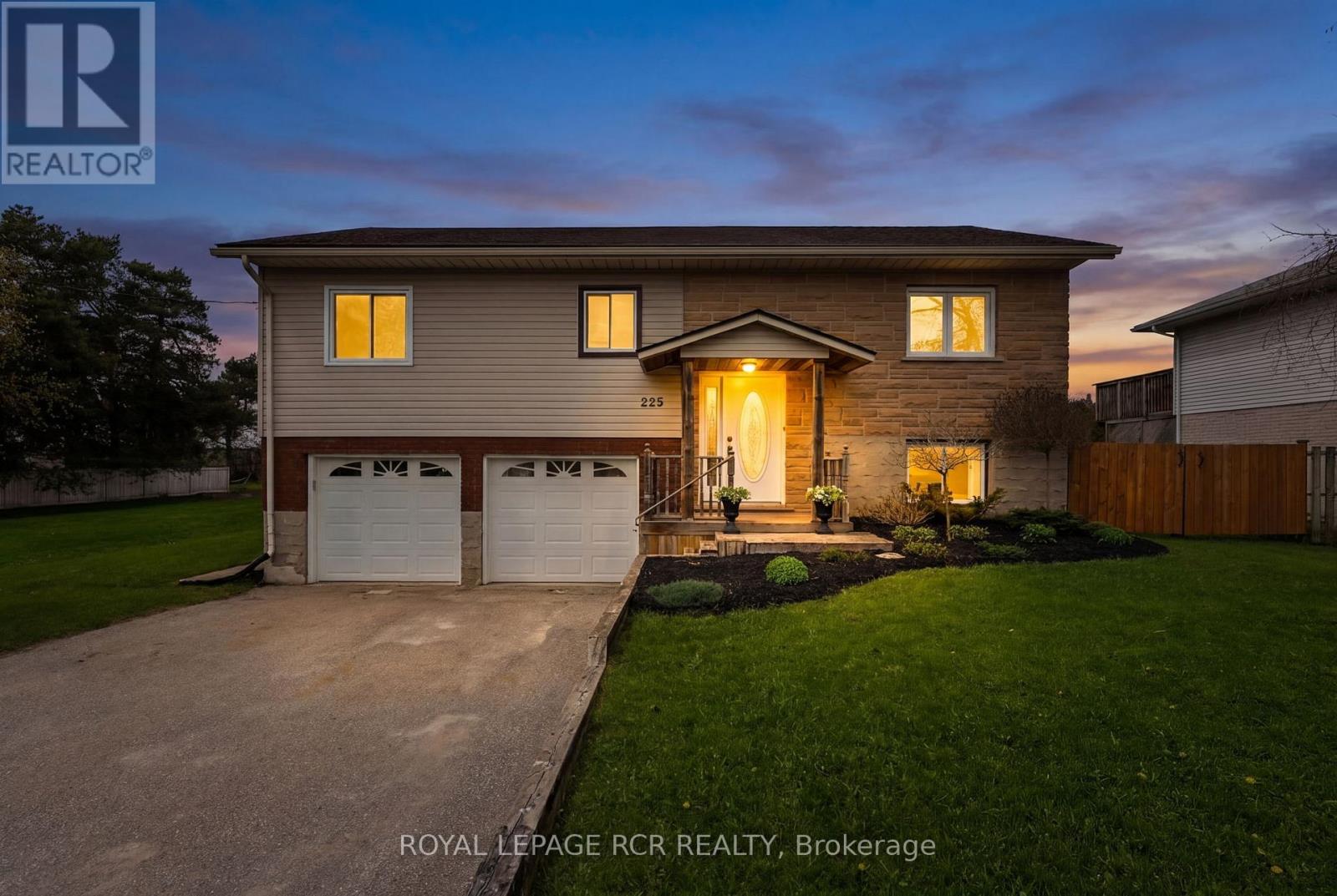 225 Carrol Street, Wellington North, Ontario  N0G 1A0 - Photo 3 - X13096980