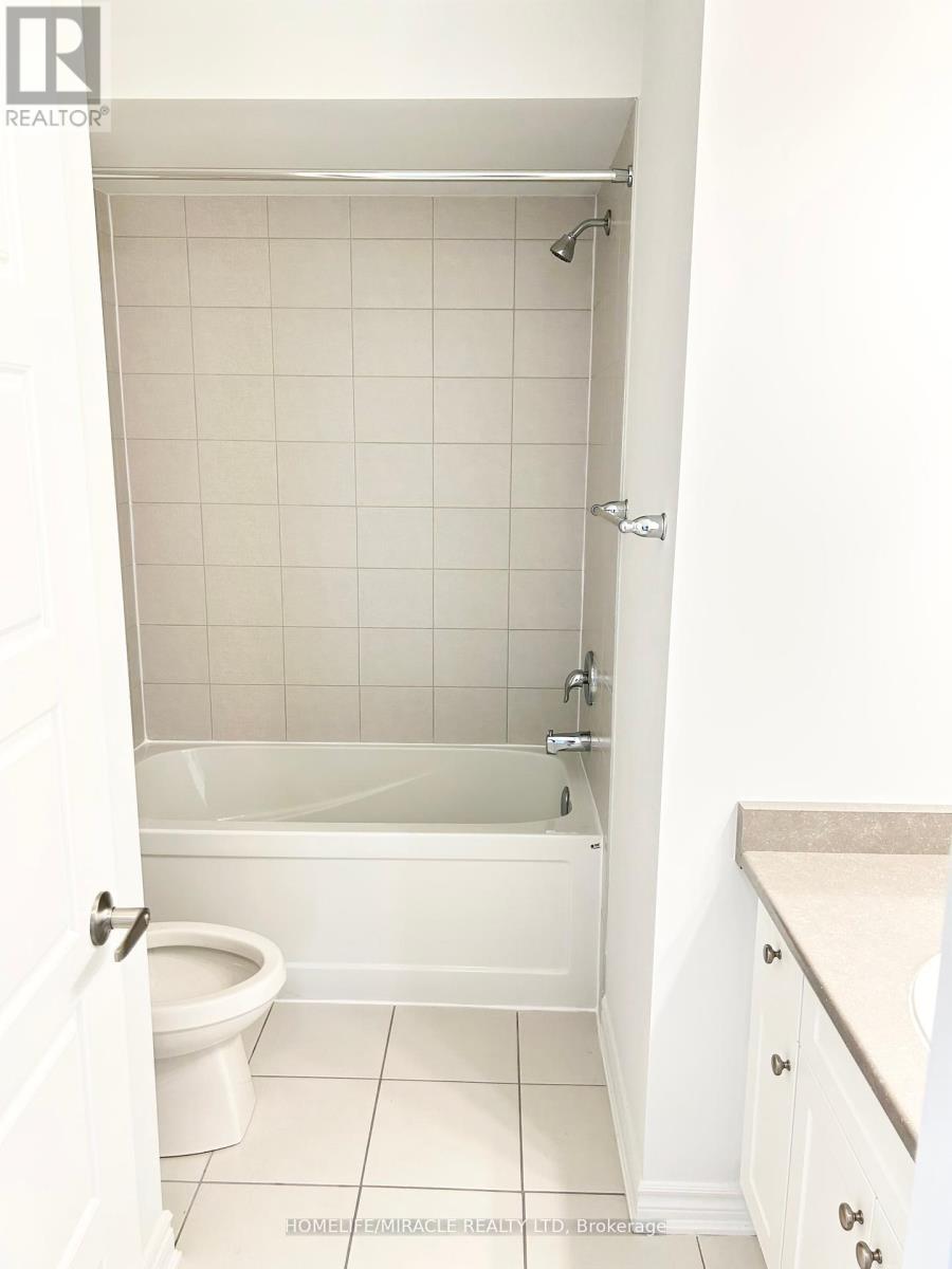 90 Milt Schmidt Street, Kitchener, Ontario  N2R 0T2 - Photo 16 - X13097038
