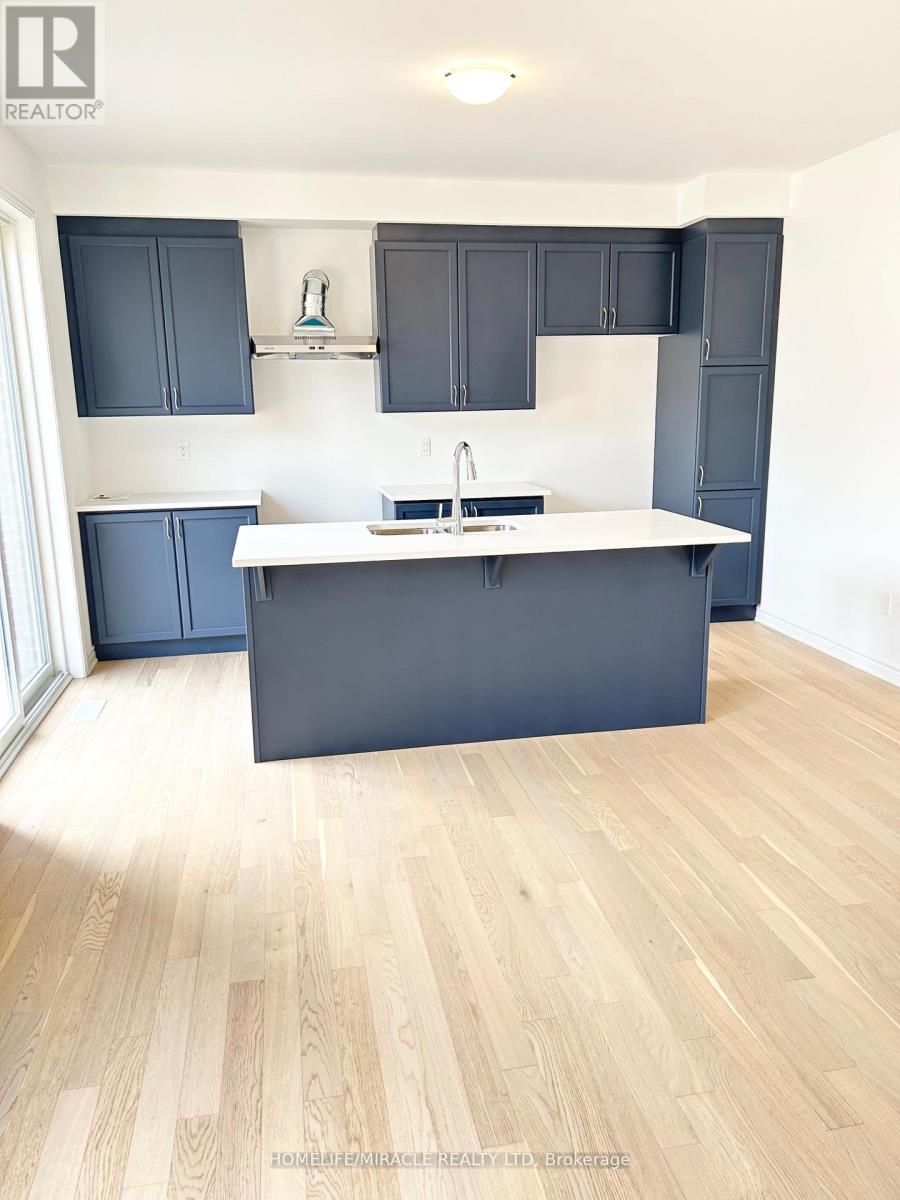 90 Milt Schmidt Street, Kitchener, Ontario  N2R 0T2 - Photo 3 - X13097038