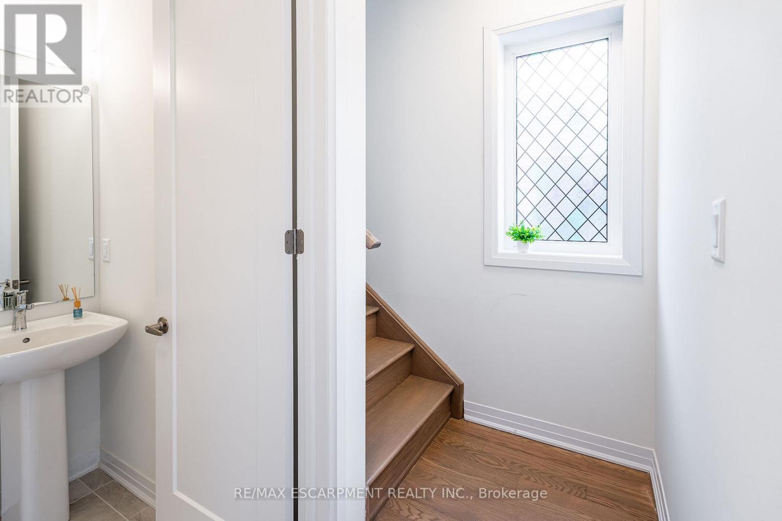 26 Feather Road, Welland, Ontario  L3B 0P3 - Photo 13 - X13097144
