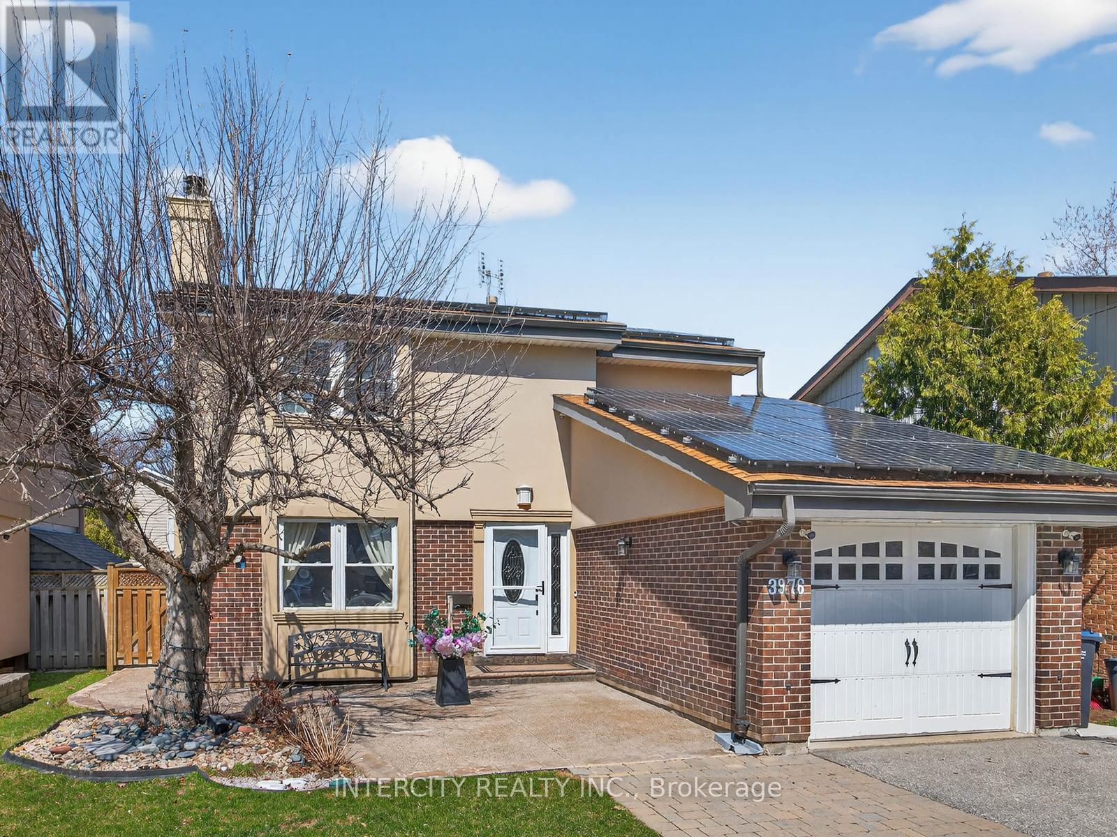 3976 TAFFEY CRESCENT, Mississauga, Ontario