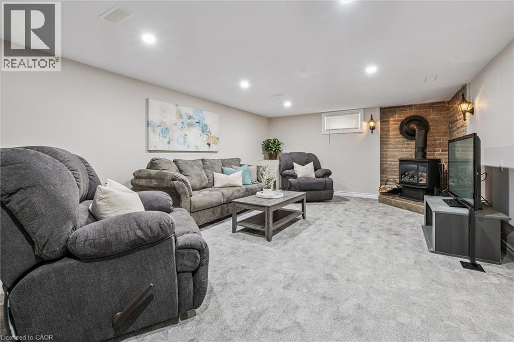 390 Dumfries Avenue, Kitchener, Ontario  N2H 2G1 - Photo 22 - 40818027