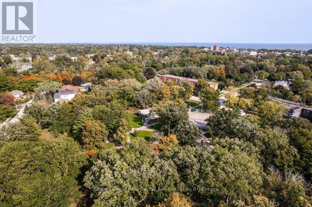 7 Stewart Street, Oakville, Ontario  L6K 1X3 - Photo 37 - W13095862
