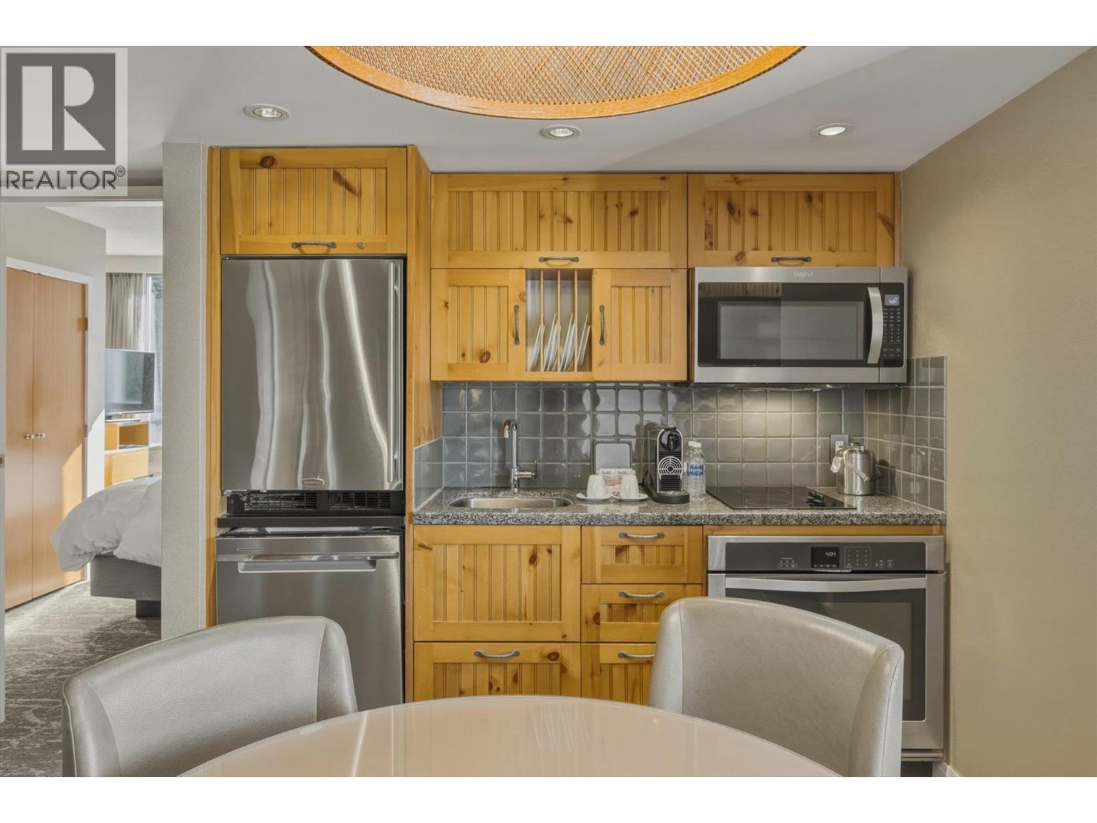 963 4090 Whistler Way, Whistler, British Columbia  V8E 1J3 - Photo 10 - R3120770