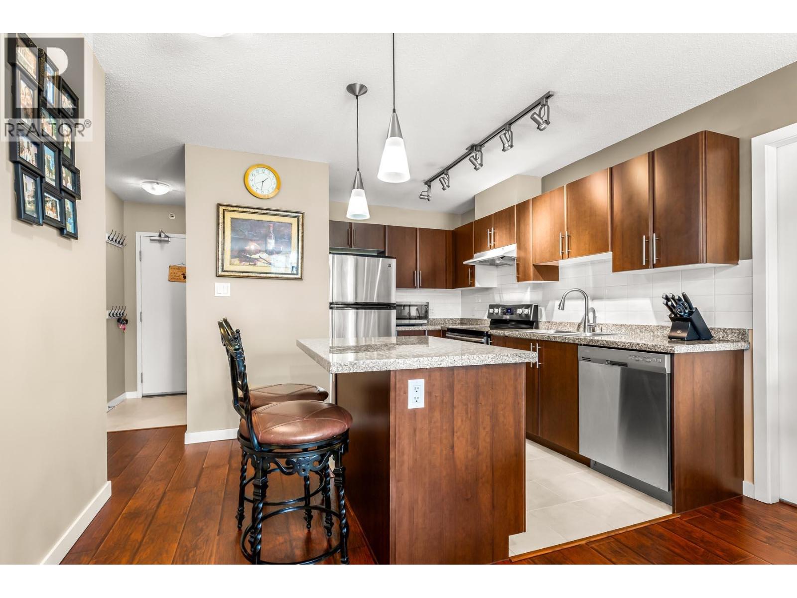 602 1178 Heffley Crescent, Coquitlam, British Columbia  V3B 0A7 - Photo 6 - R3120773