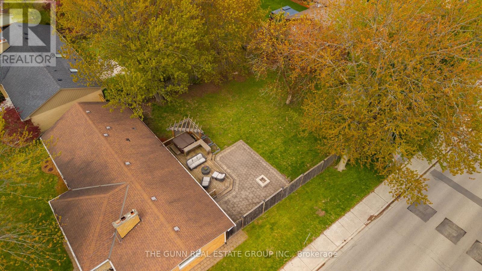 583 Oakridge Drive, London North, Ontario  N6H 3G3 - Photo 6 - X13097326
